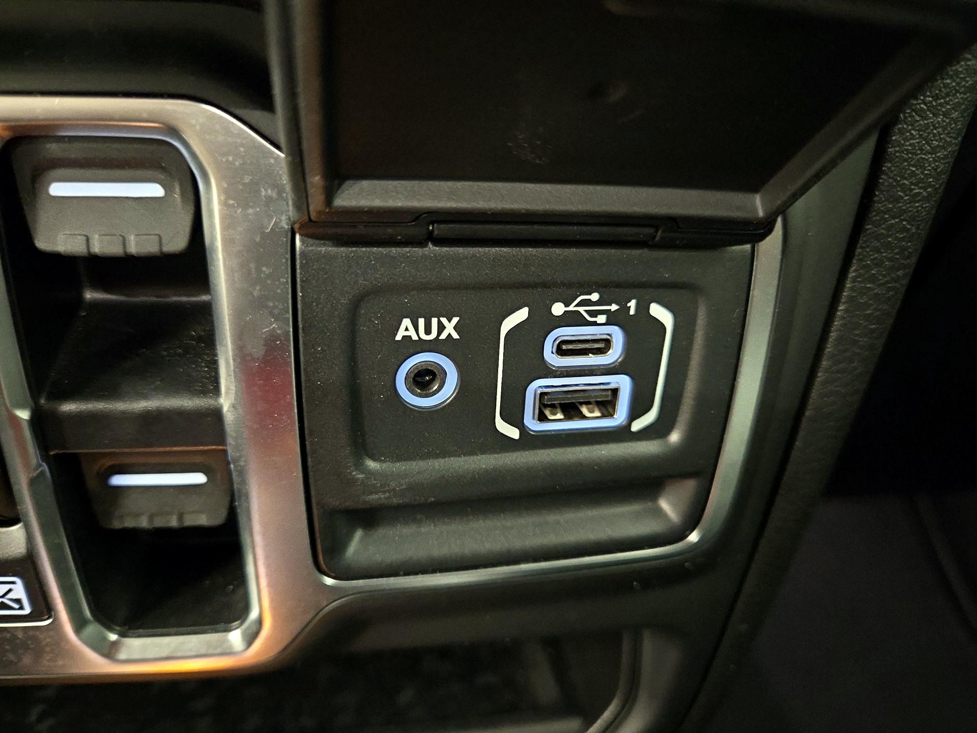 Thumbnail: 2025 Jeep Gladiator - 18