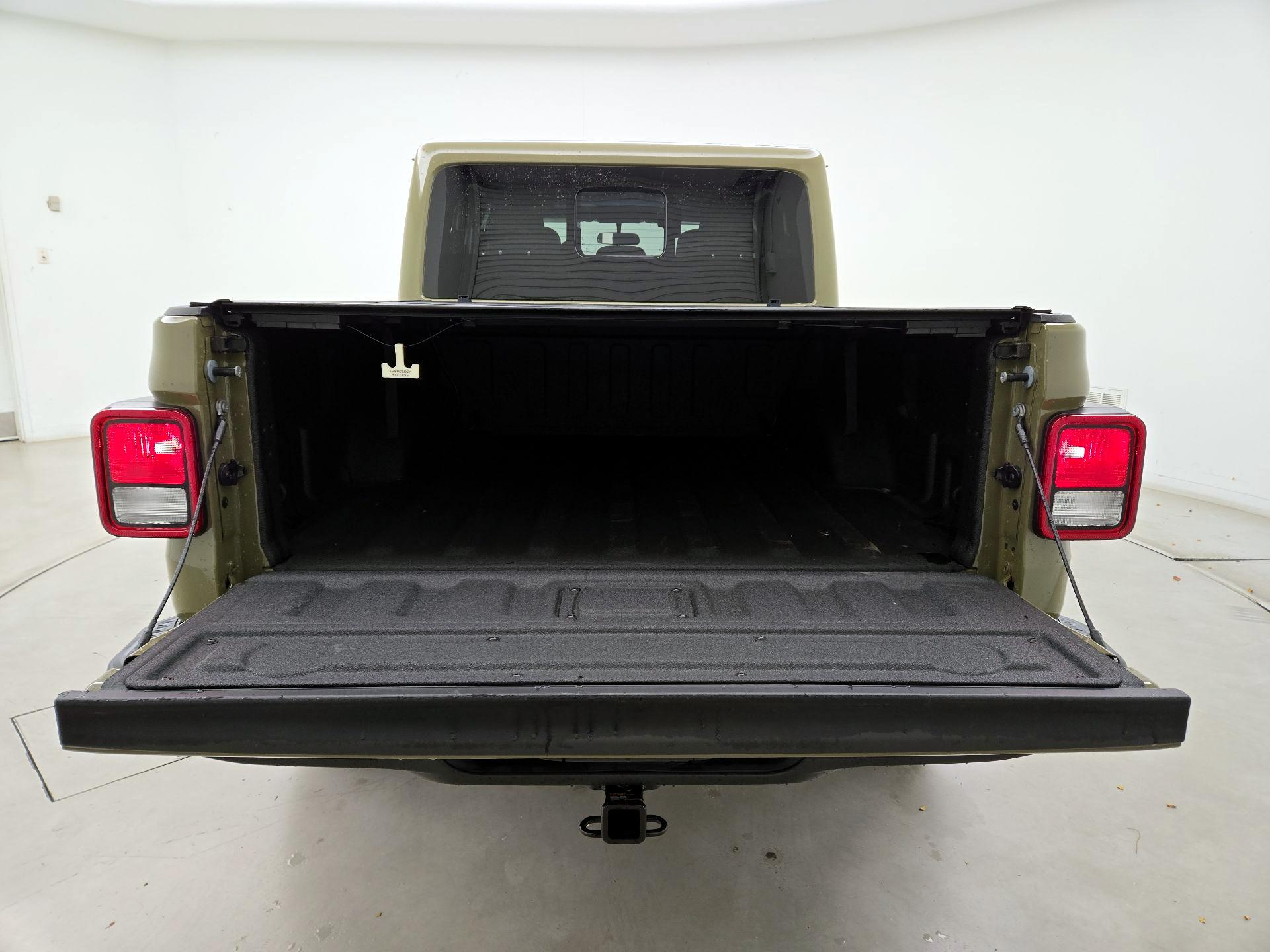 Thumbnail: 2025 Jeep Gladiator - 20