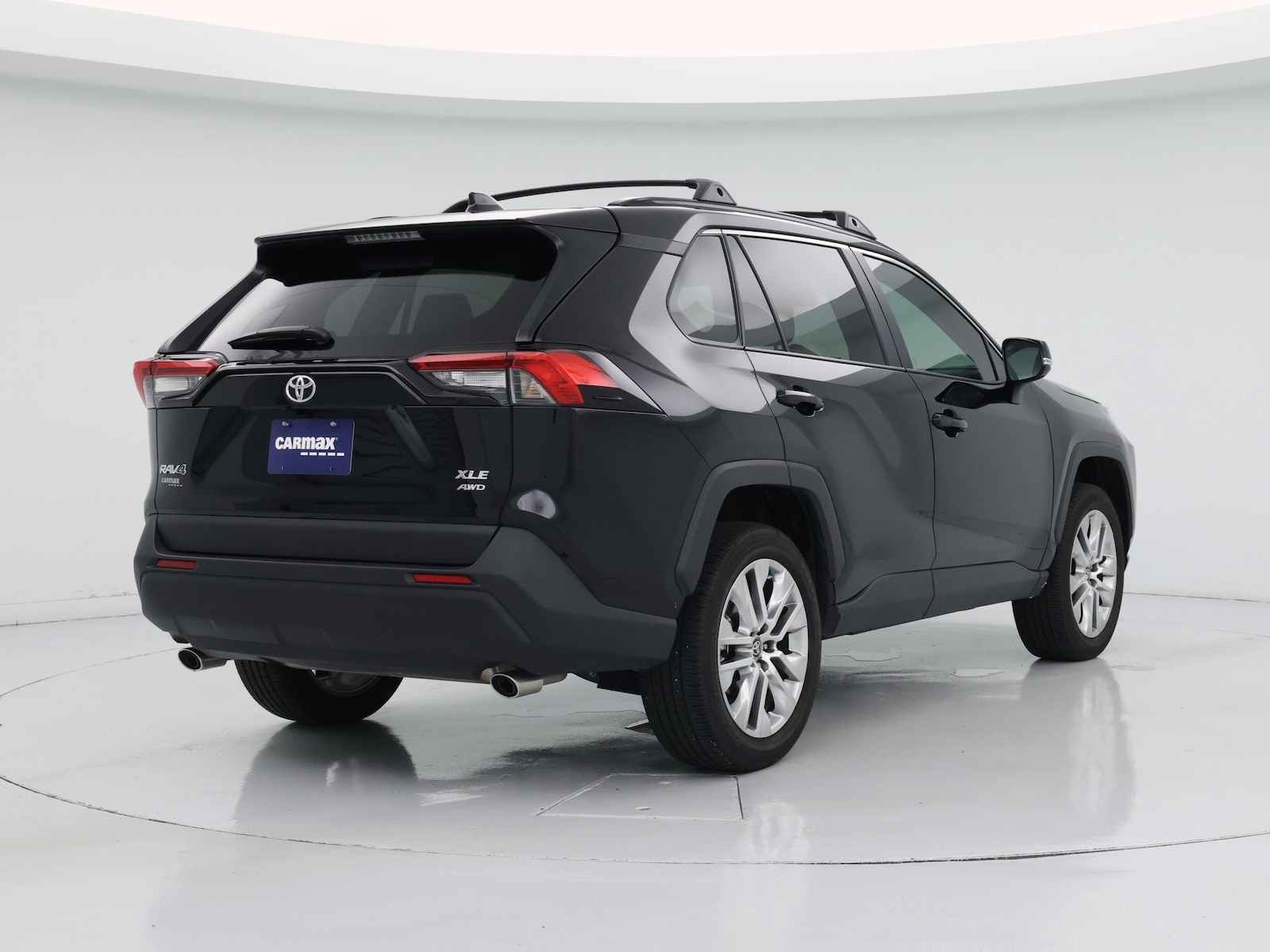 2025 Toyota RAV4 XLE Premium - Photo 9