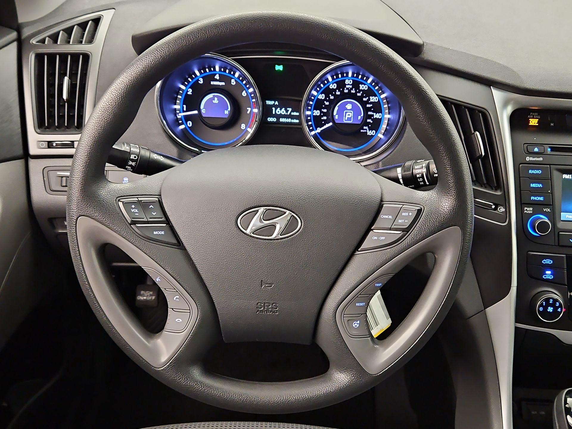 Thumbnail: 2014 Hyundai Sonata - 10