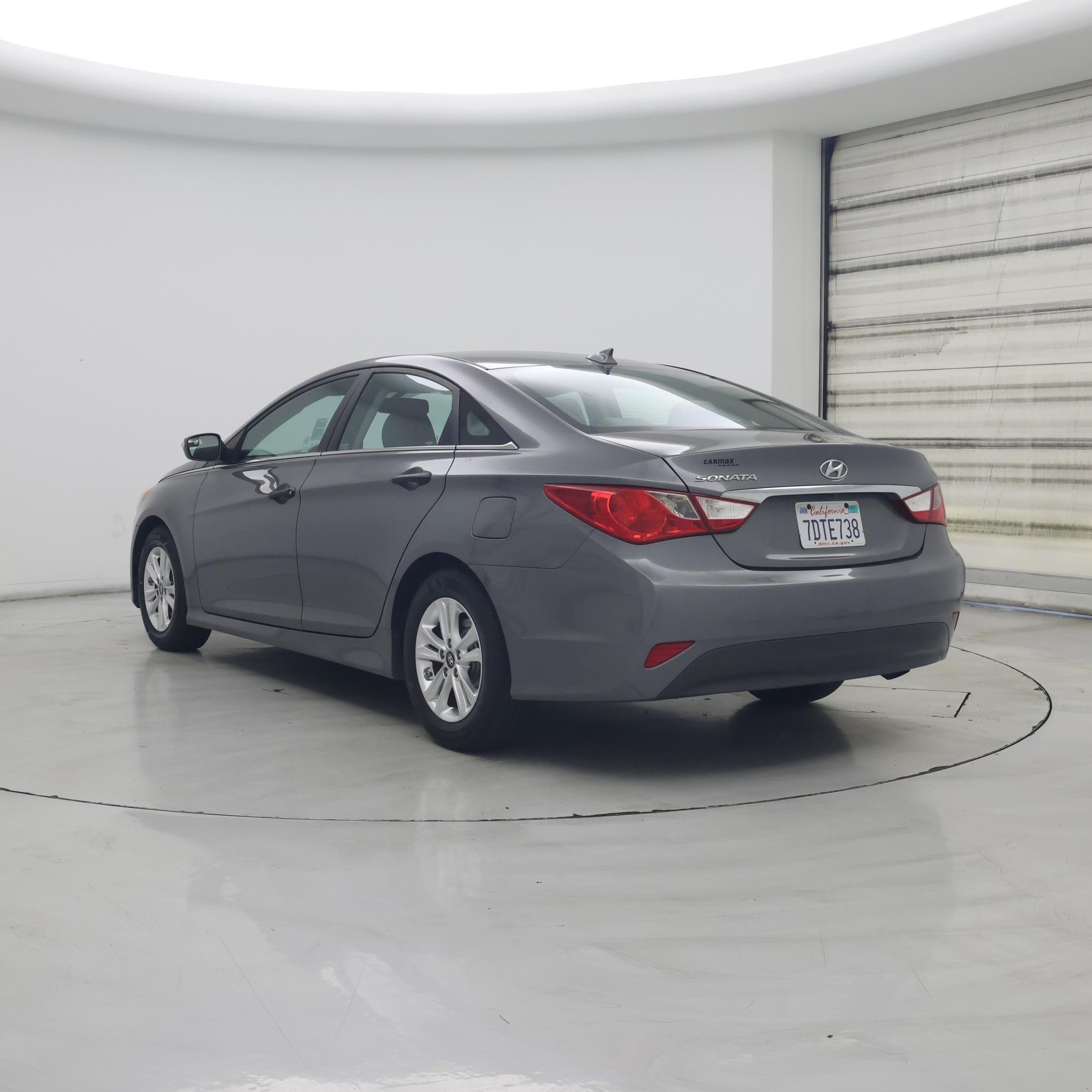 Thumbnail: 2014 Hyundai Sonata - 2