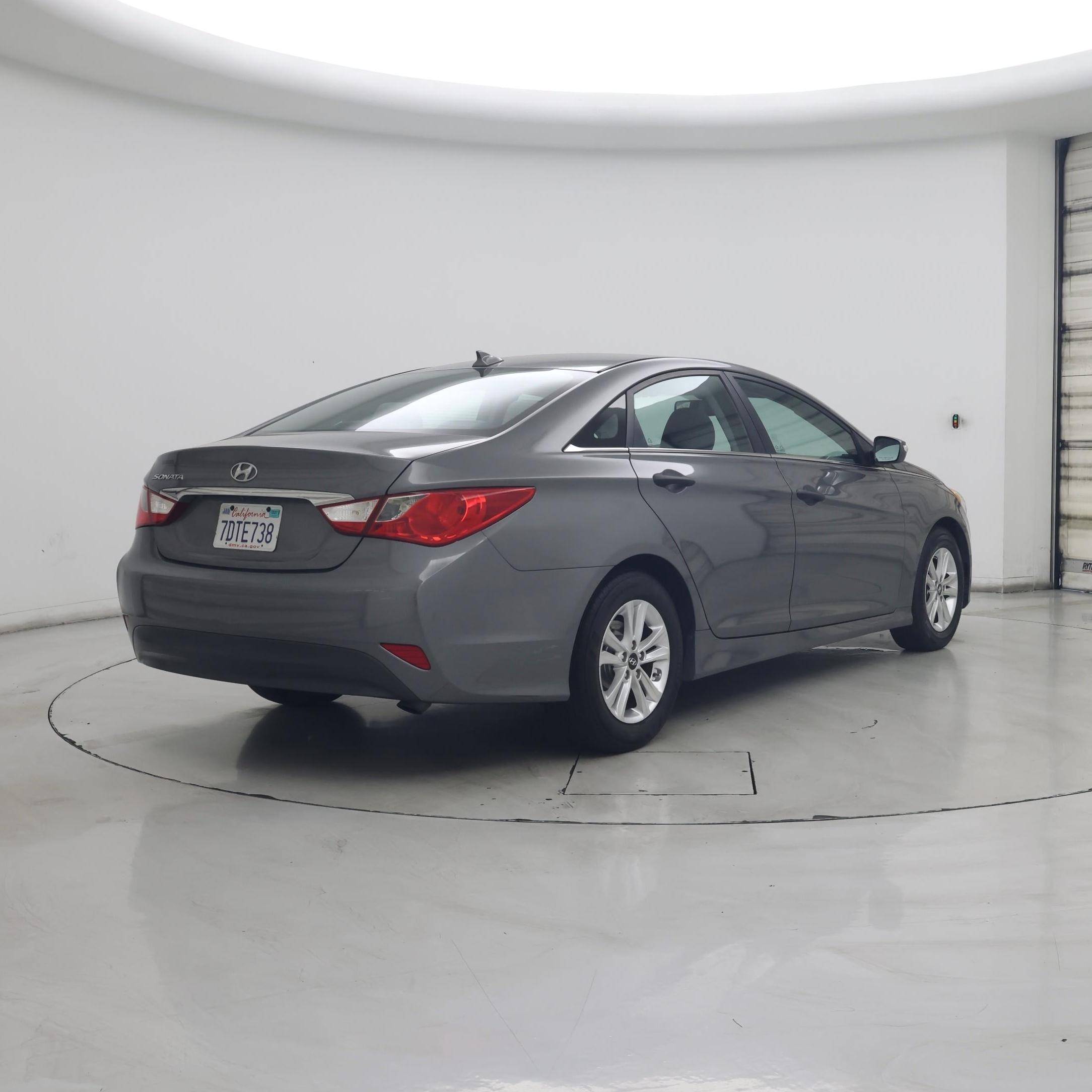 Thumbnail: 2014 Hyundai Sonata - 8