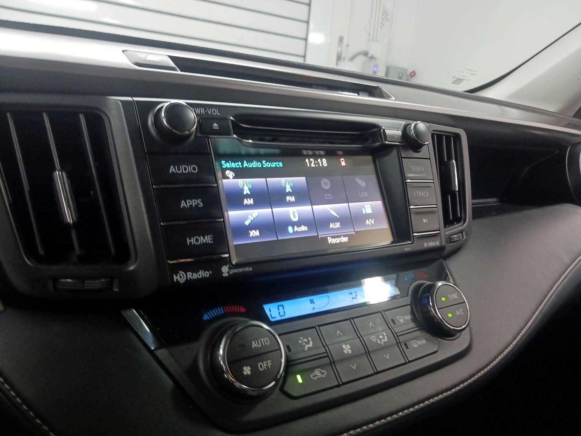 Thumbnail: 2017 Toyota RAV4 - 15