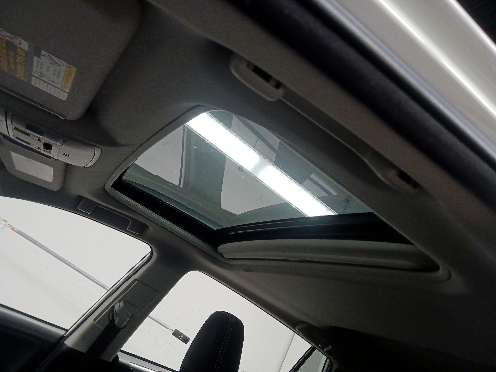 Thumbnail: 2017 Toyota RAV4 - 19