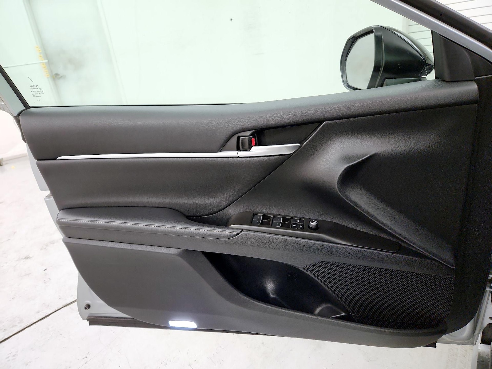 2023 Toyota Camry XSE - Photo 13