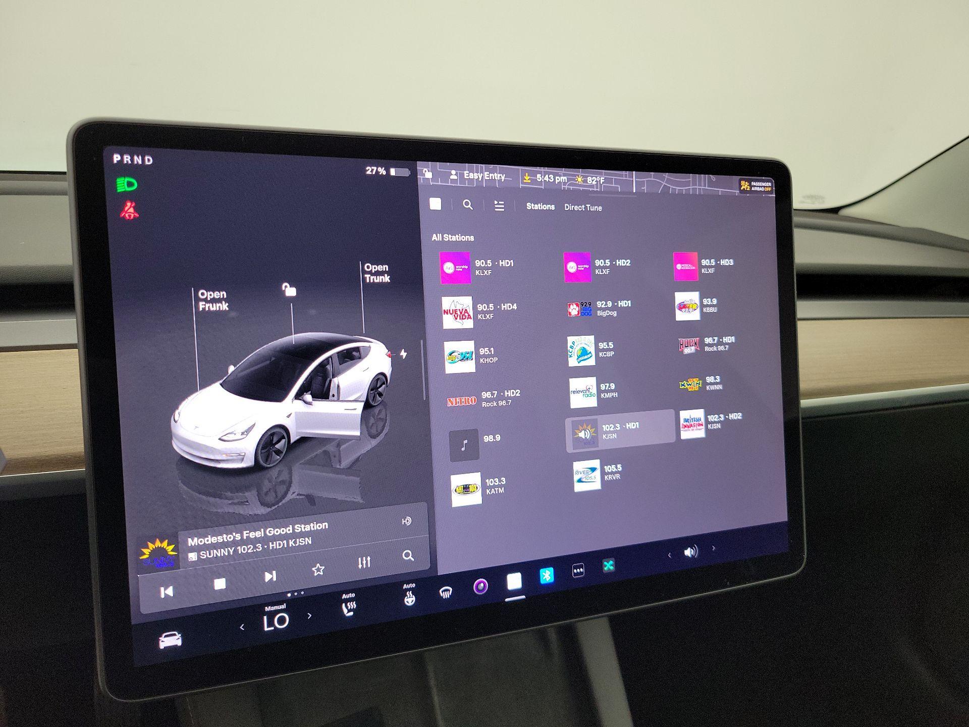 Thumbnail: 2023 Tesla Model 3 - 15