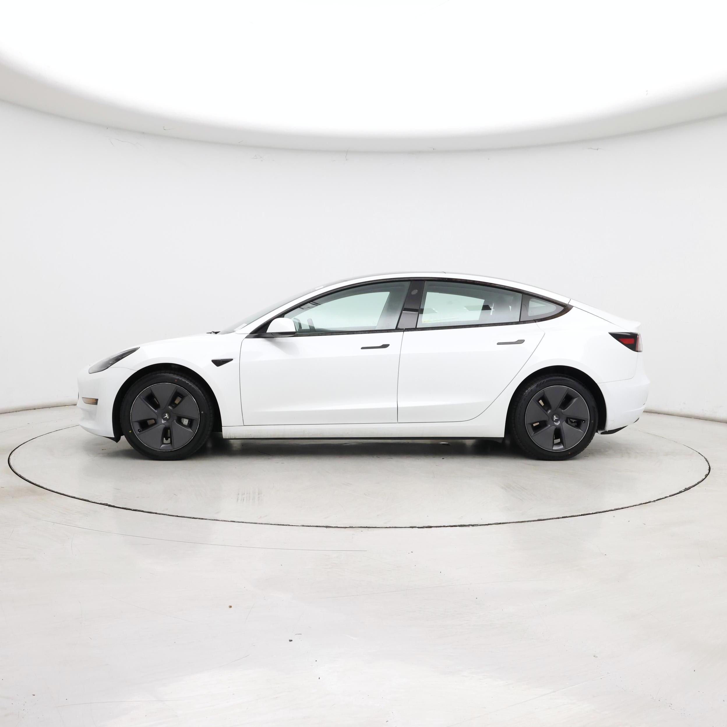 Thumbnail: 2023 Tesla Model 3 - 3