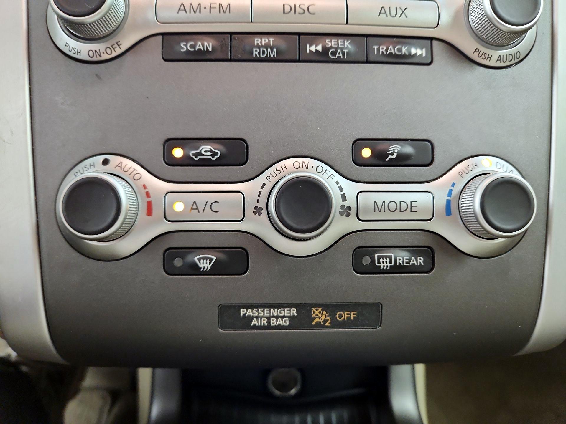 Thumbnail: 2014 Nissan Murano - 16