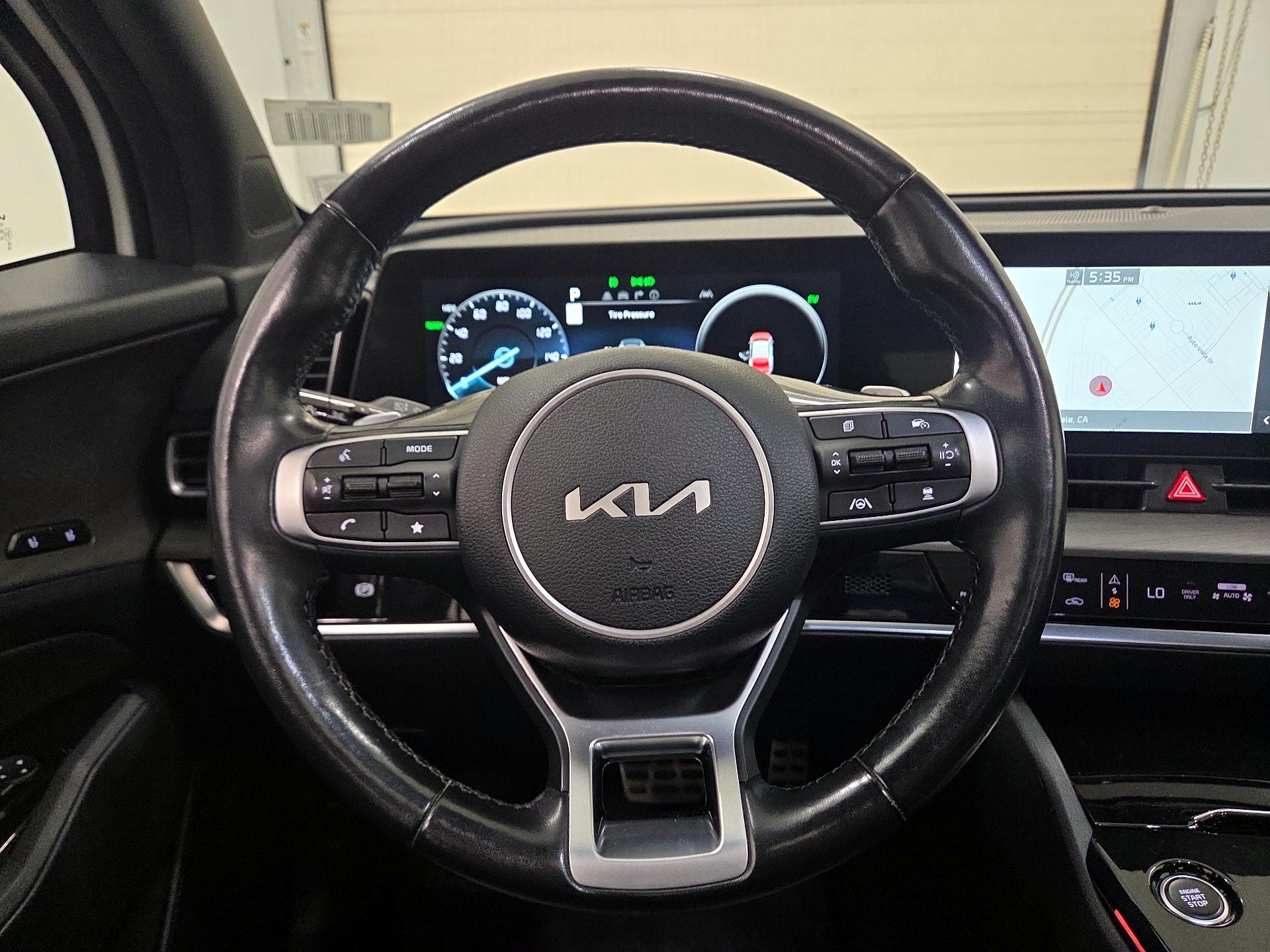 Thumbnail: 2023 Kia Sportage - 10