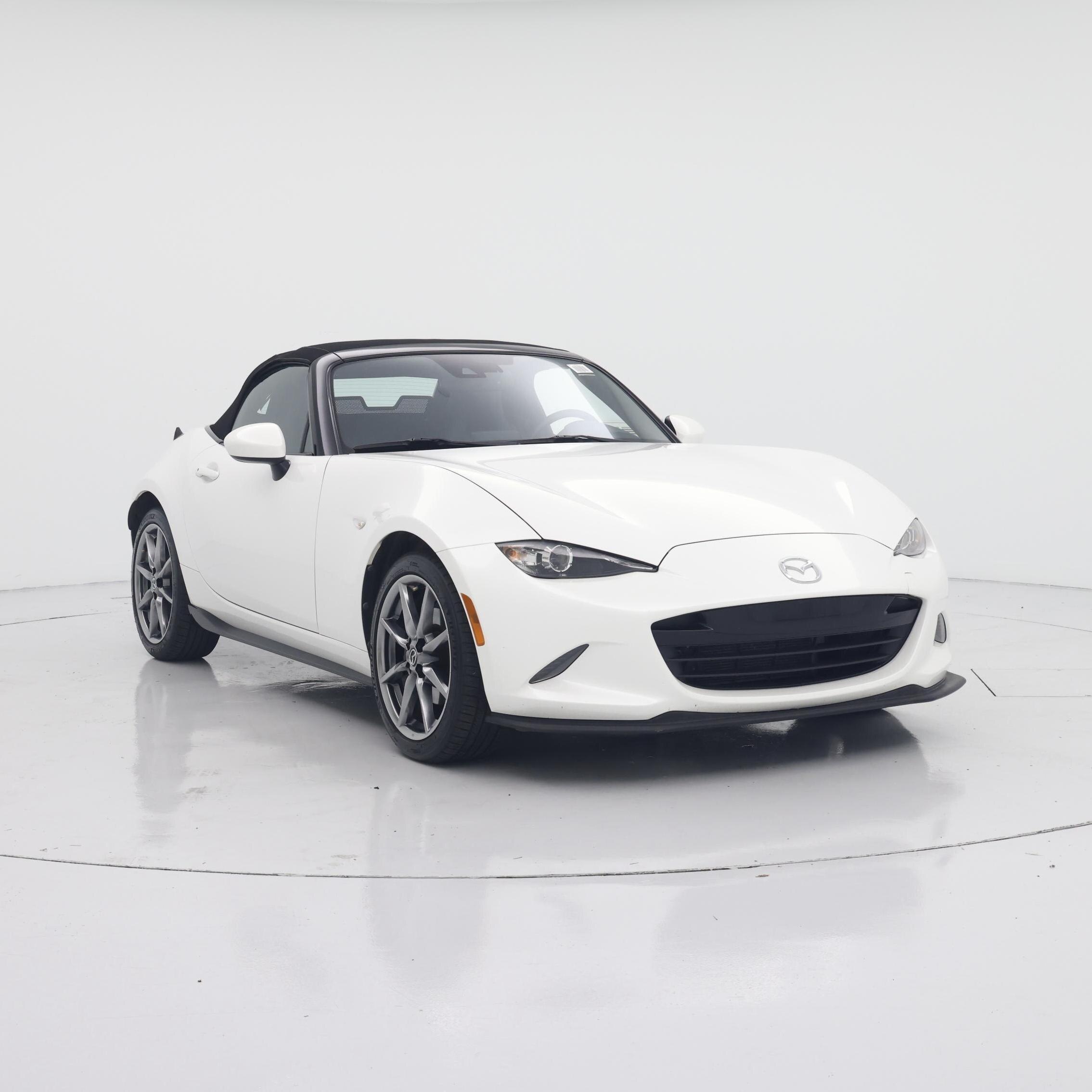 White 2021 Mazda MX-5 Miata Convertible Rear-Wheel Drive Manual