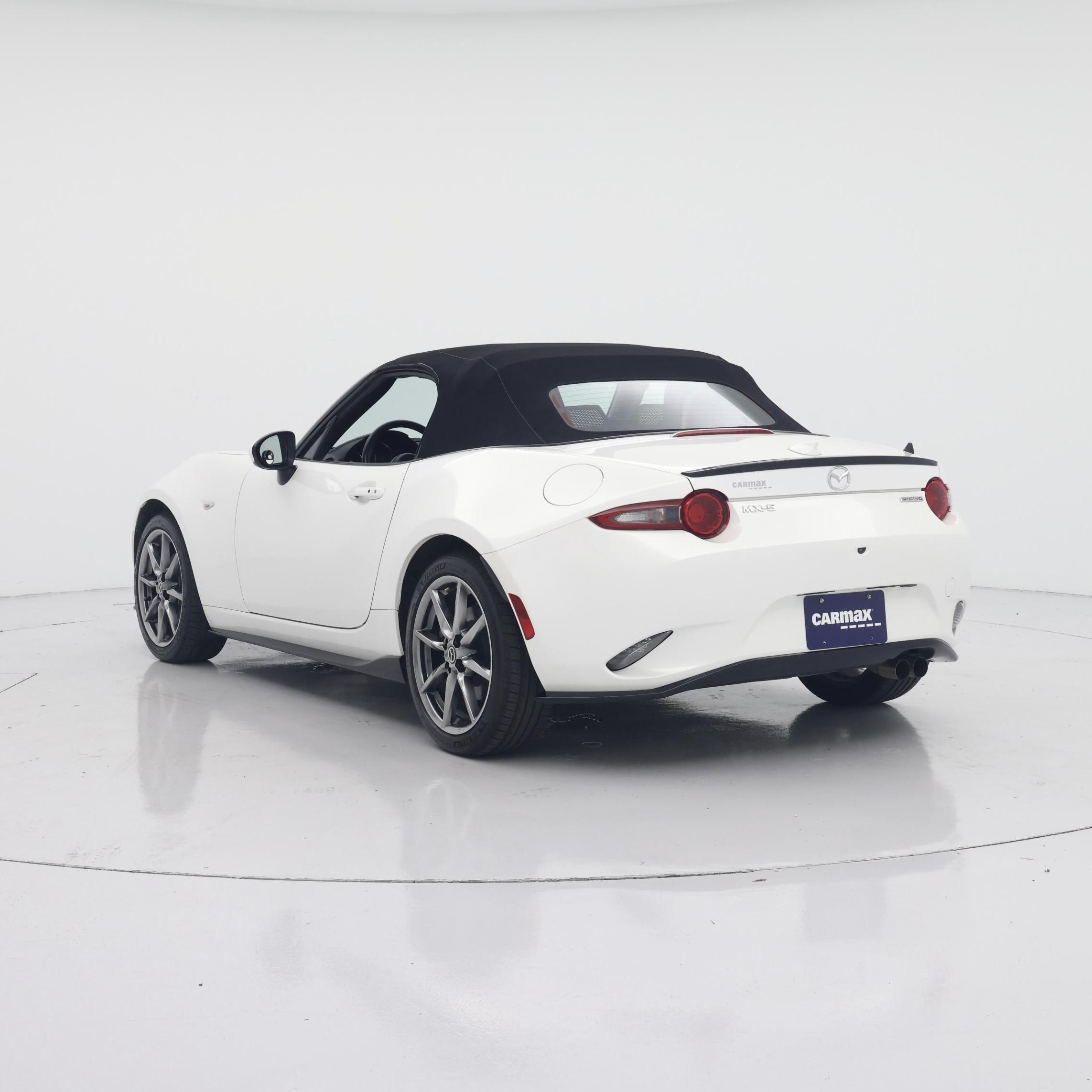 Thumbnail: 2021 Mazda MX-5 Miata - 2