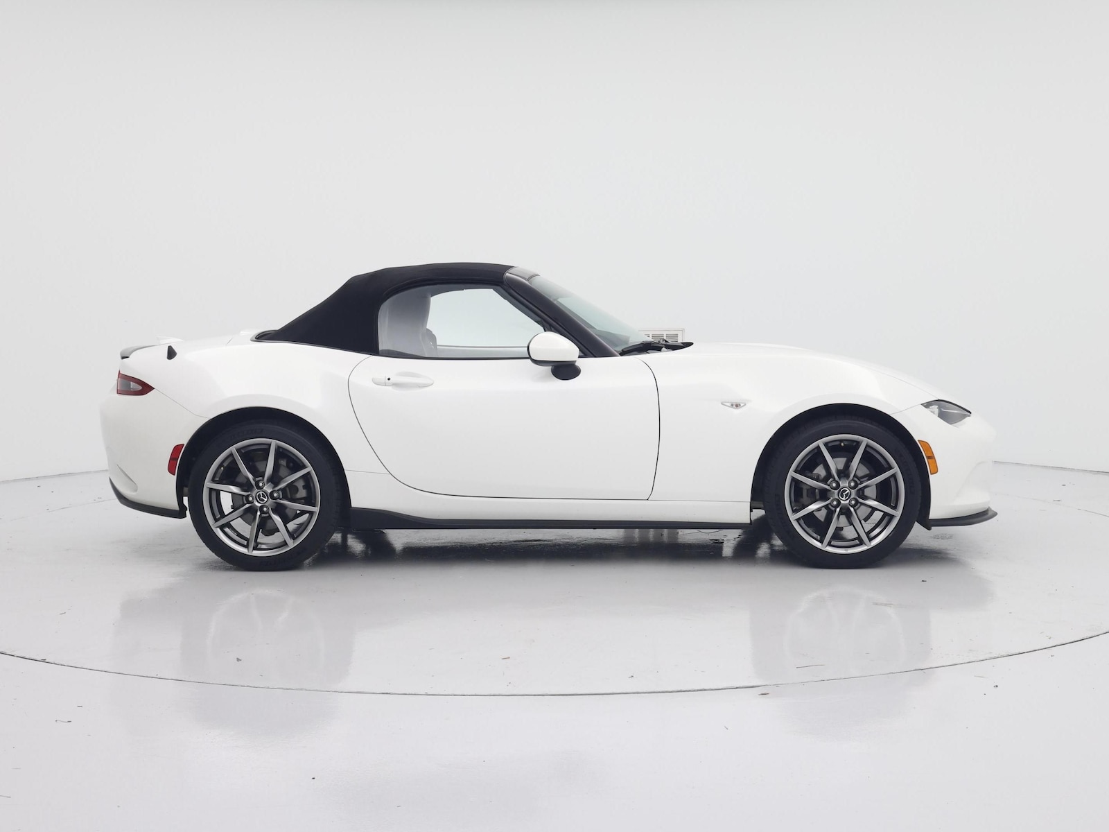 2021 Mazda MX-5 Miata Grand Touring - Photo 8