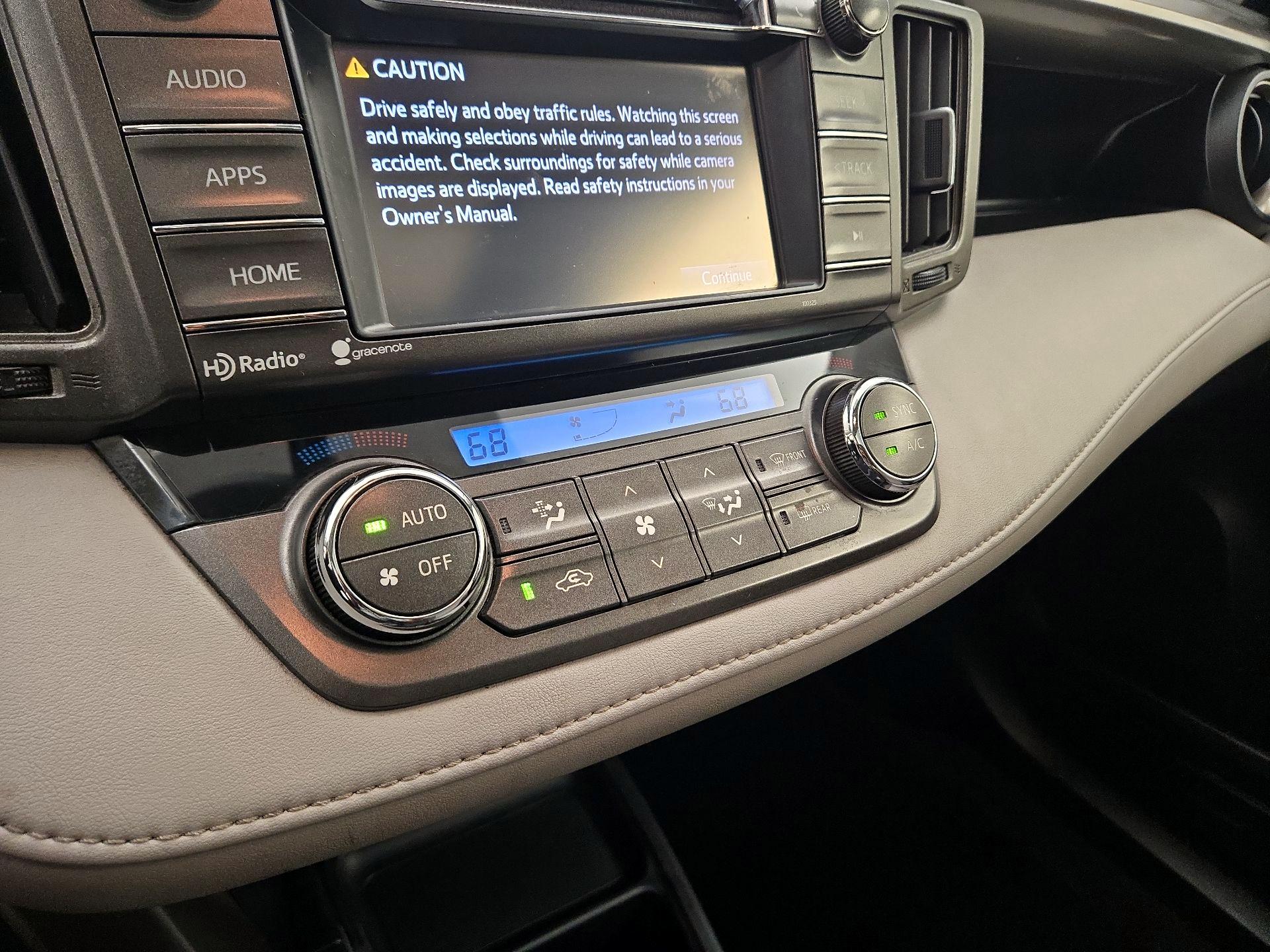 Thumbnail: 2014 Toyota RAV4 - 16