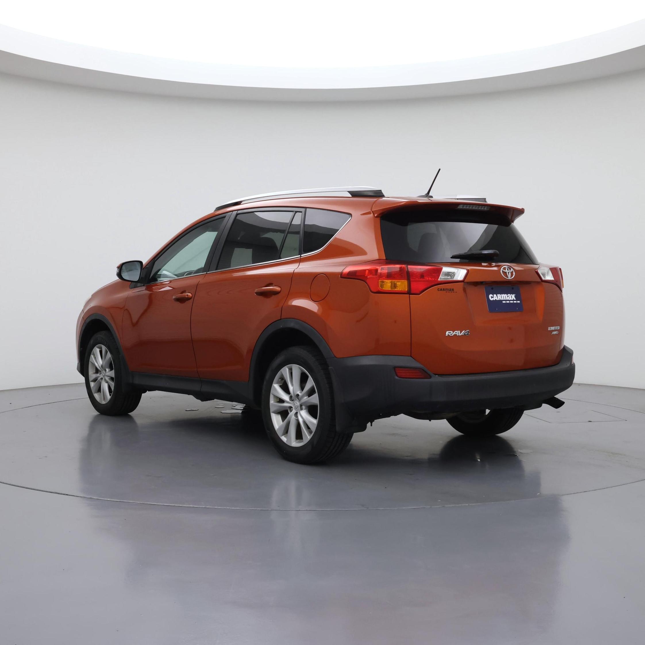 Thumbnail: 2015 Toyota RAV4 - 2