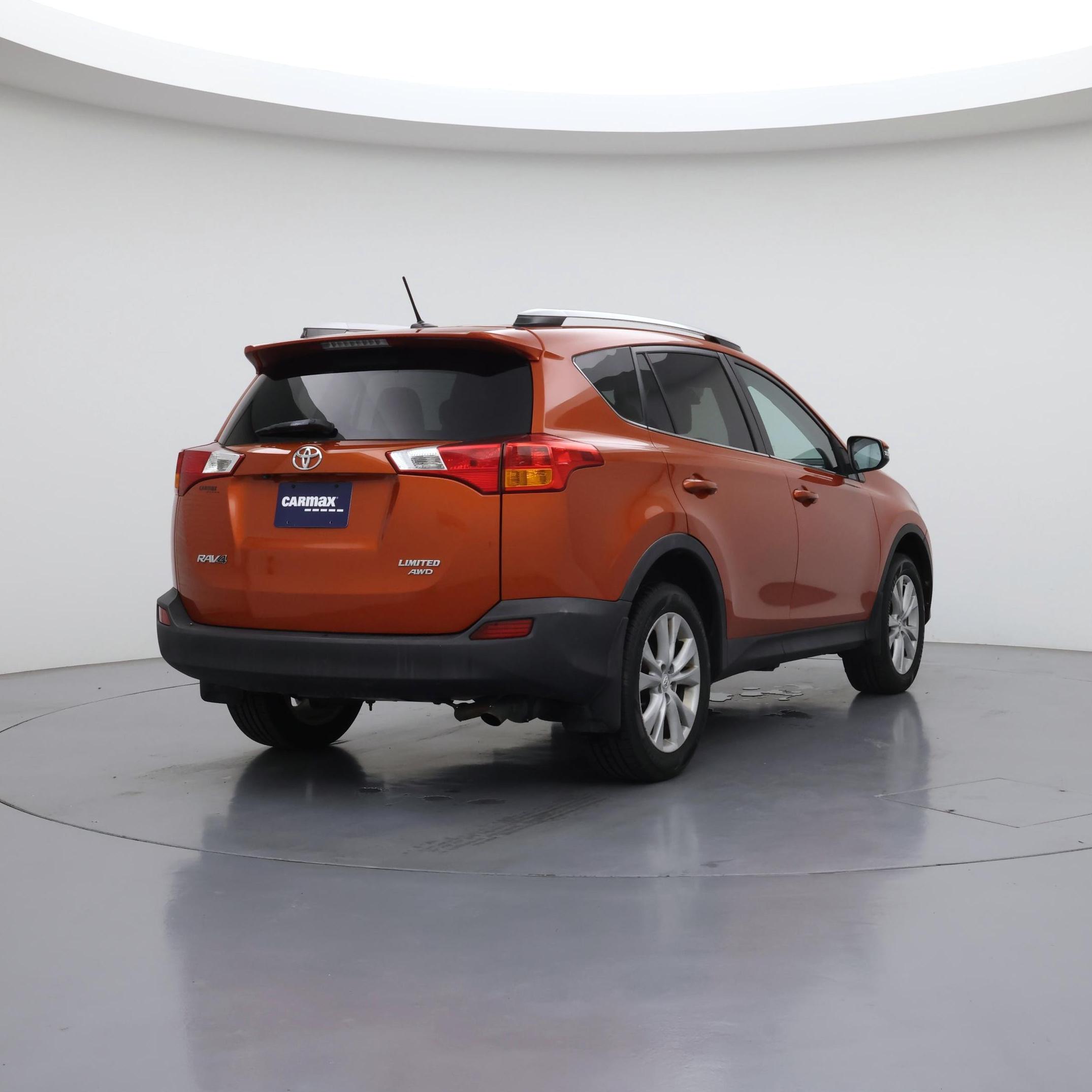 Thumbnail: 2015 Toyota RAV4 - 8