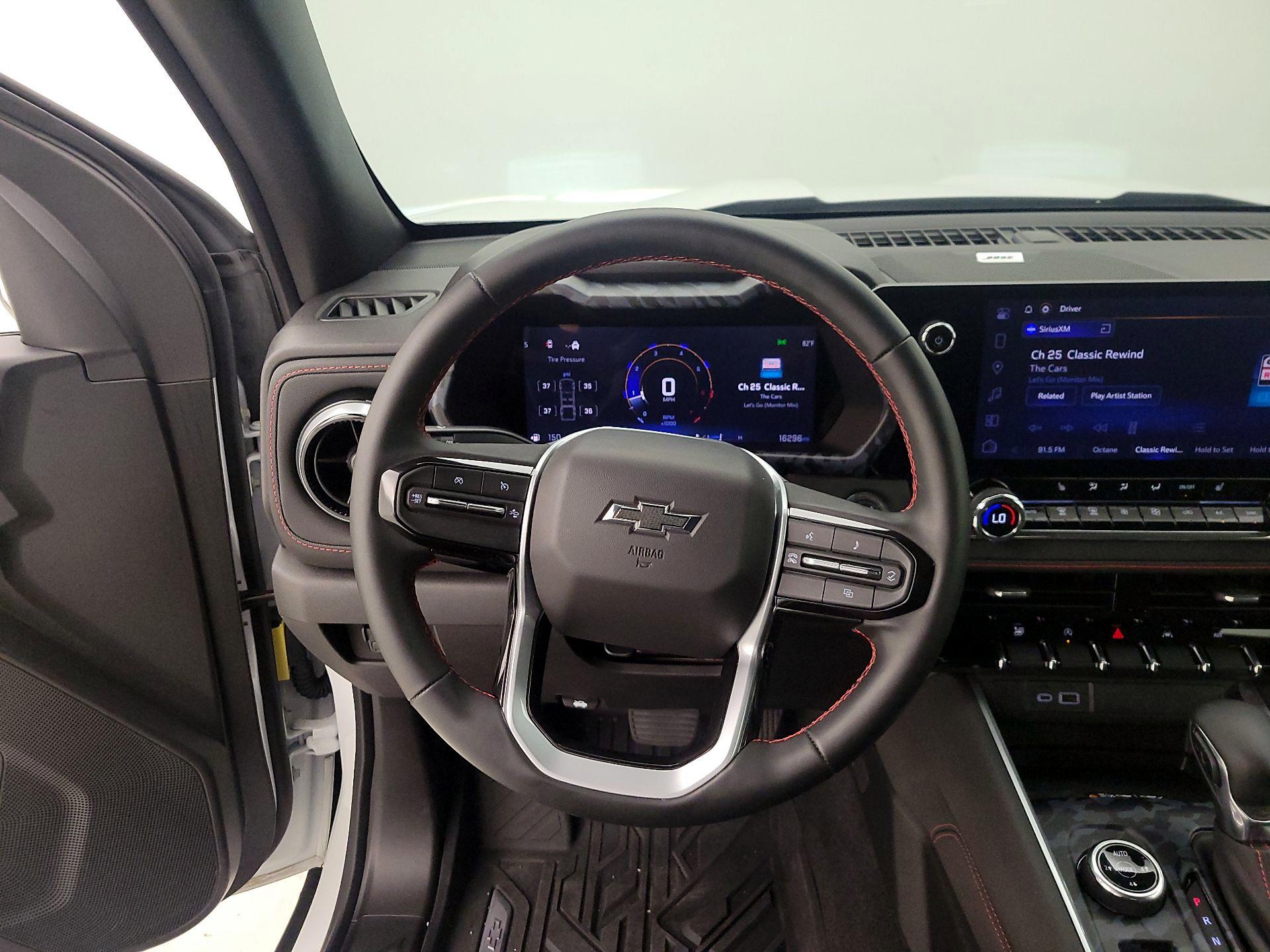 Thumbnail: 2025 Chevrolet Colorado - 10