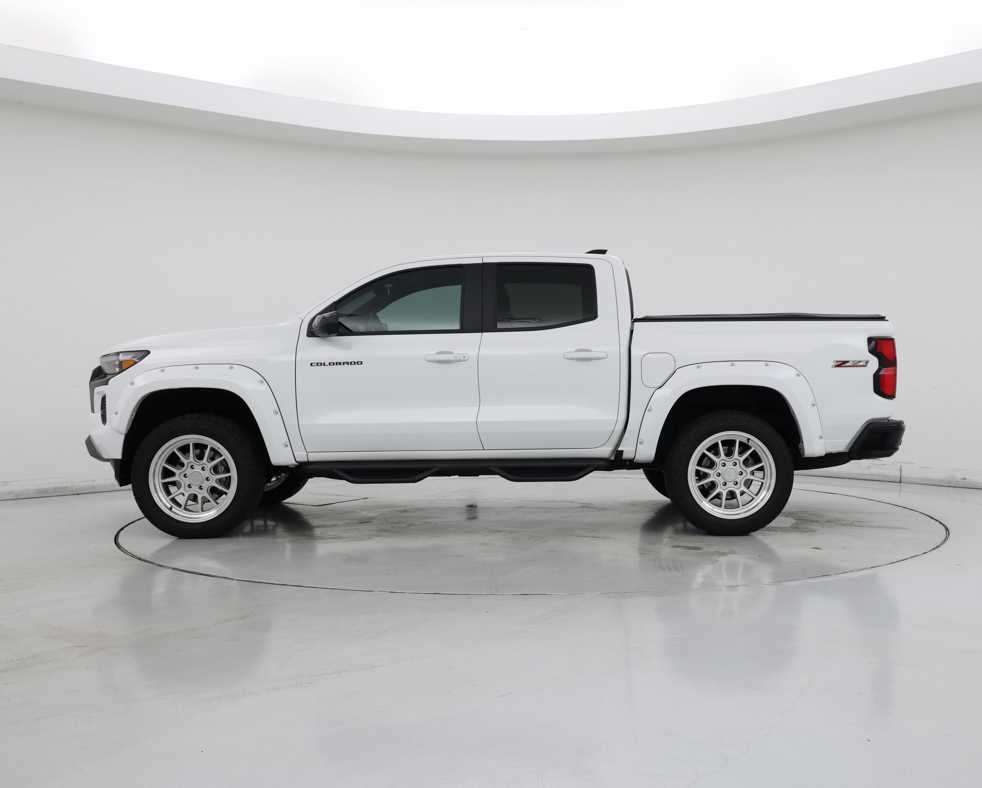 Thumbnail: 2025 Chevrolet Colorado - 3