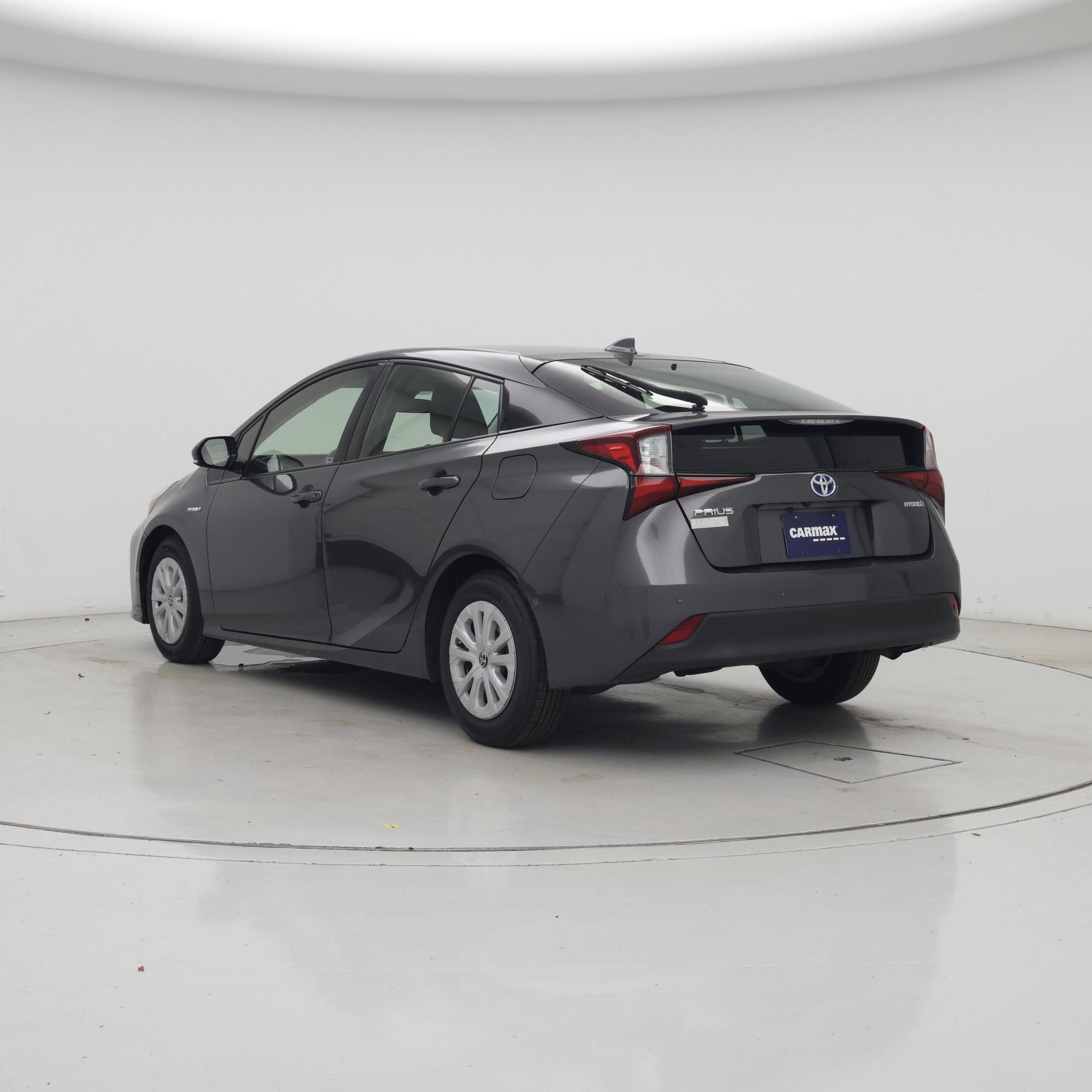 Thumbnail: 2019 Toyota Prius - 2