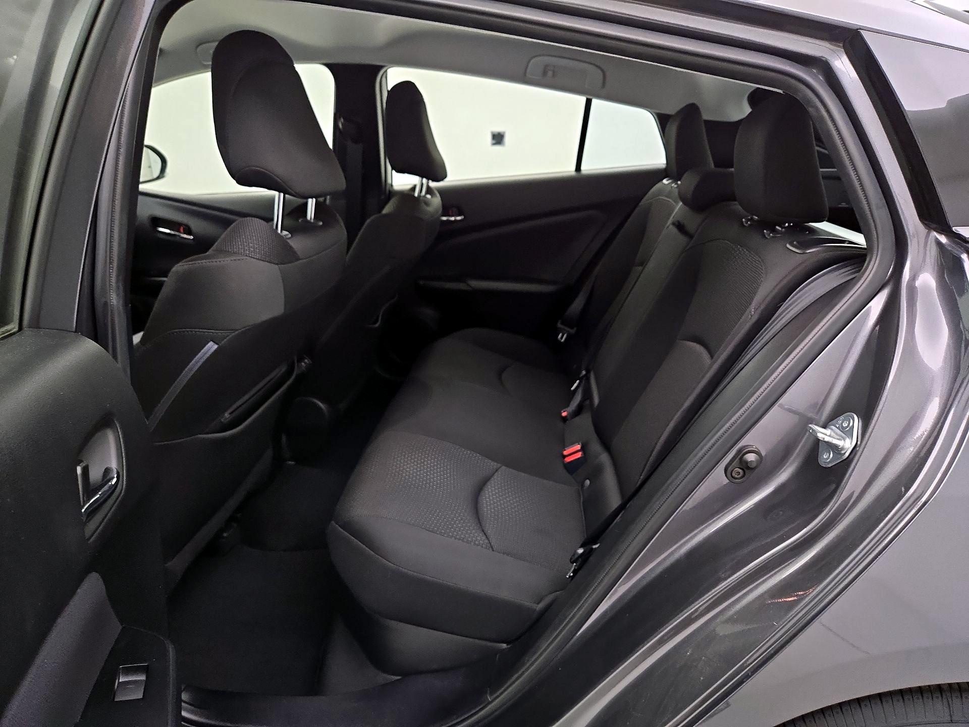 Thumbnail: 2019 Toyota Prius - 19