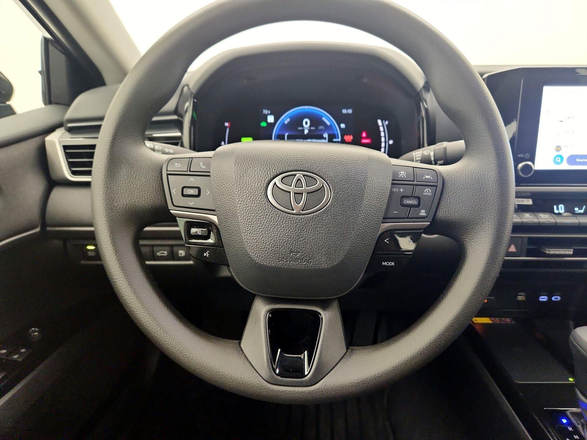 Thumbnail: 2025 Toyota Camry - 10