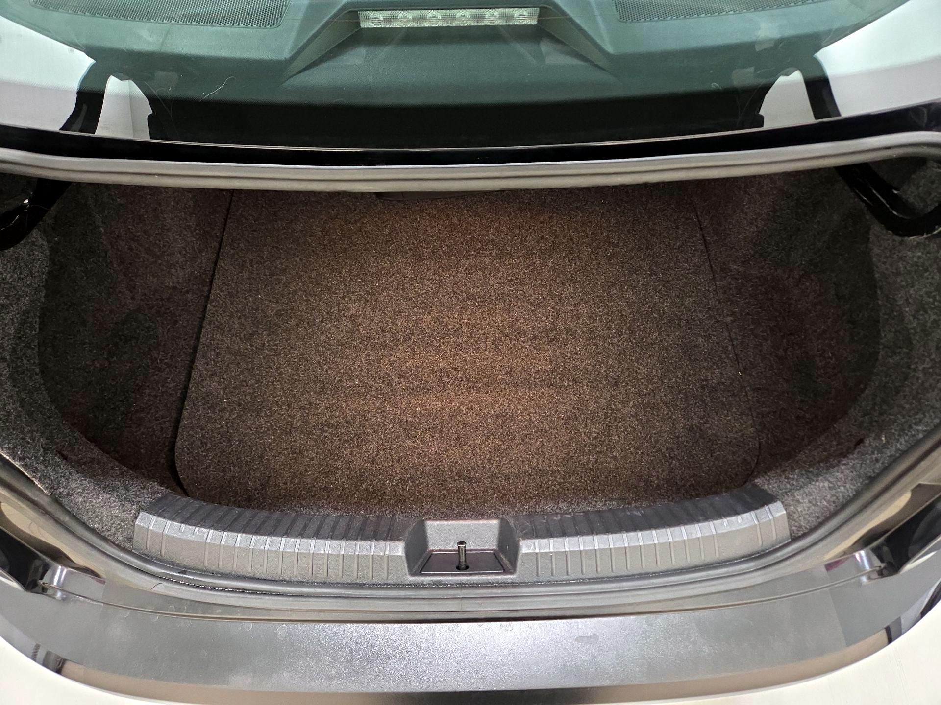 Thumbnail: 2019 Volkswagen Jetta - 20
