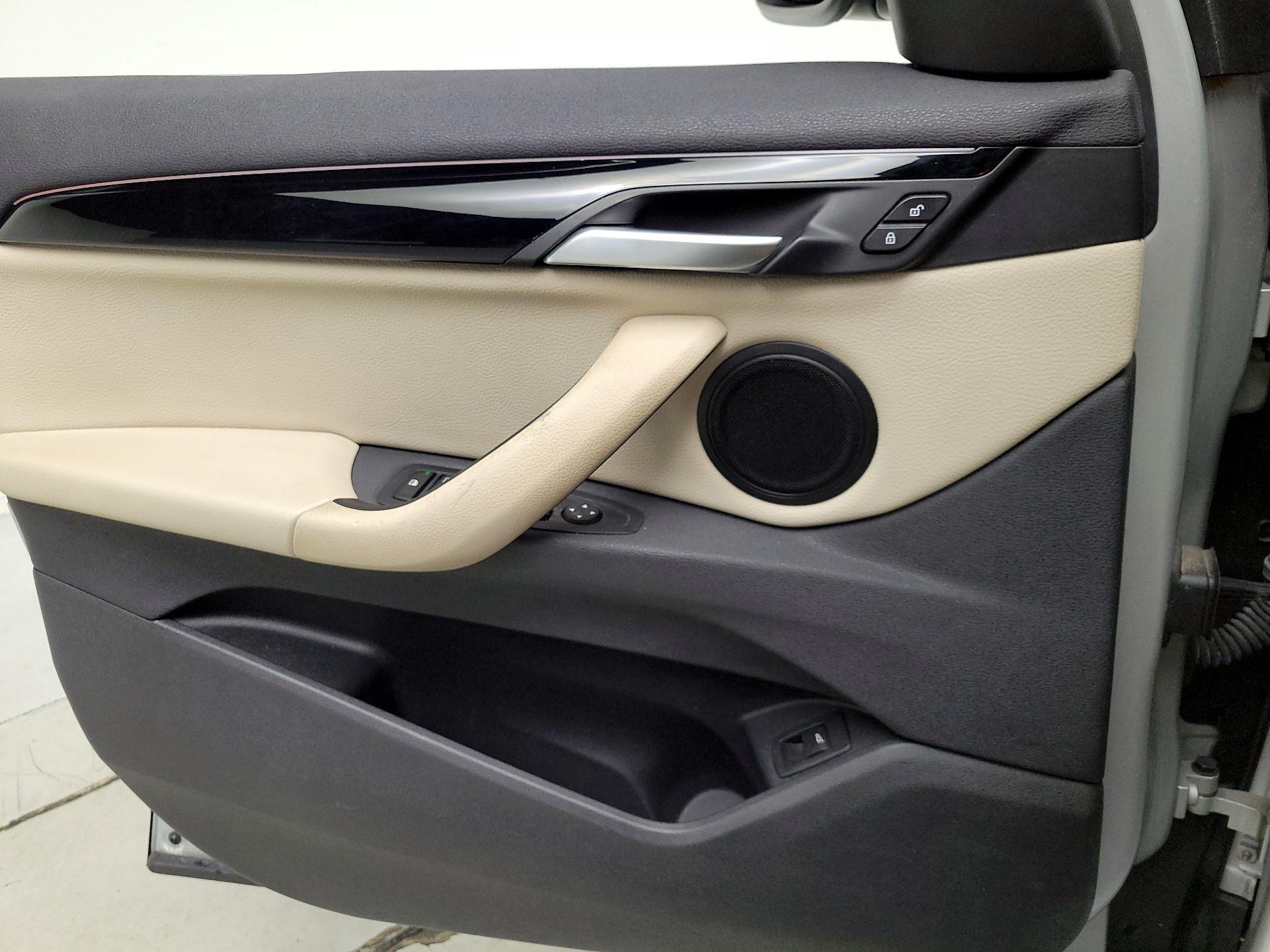 Thumbnail: 2019 BMW X1 - 12