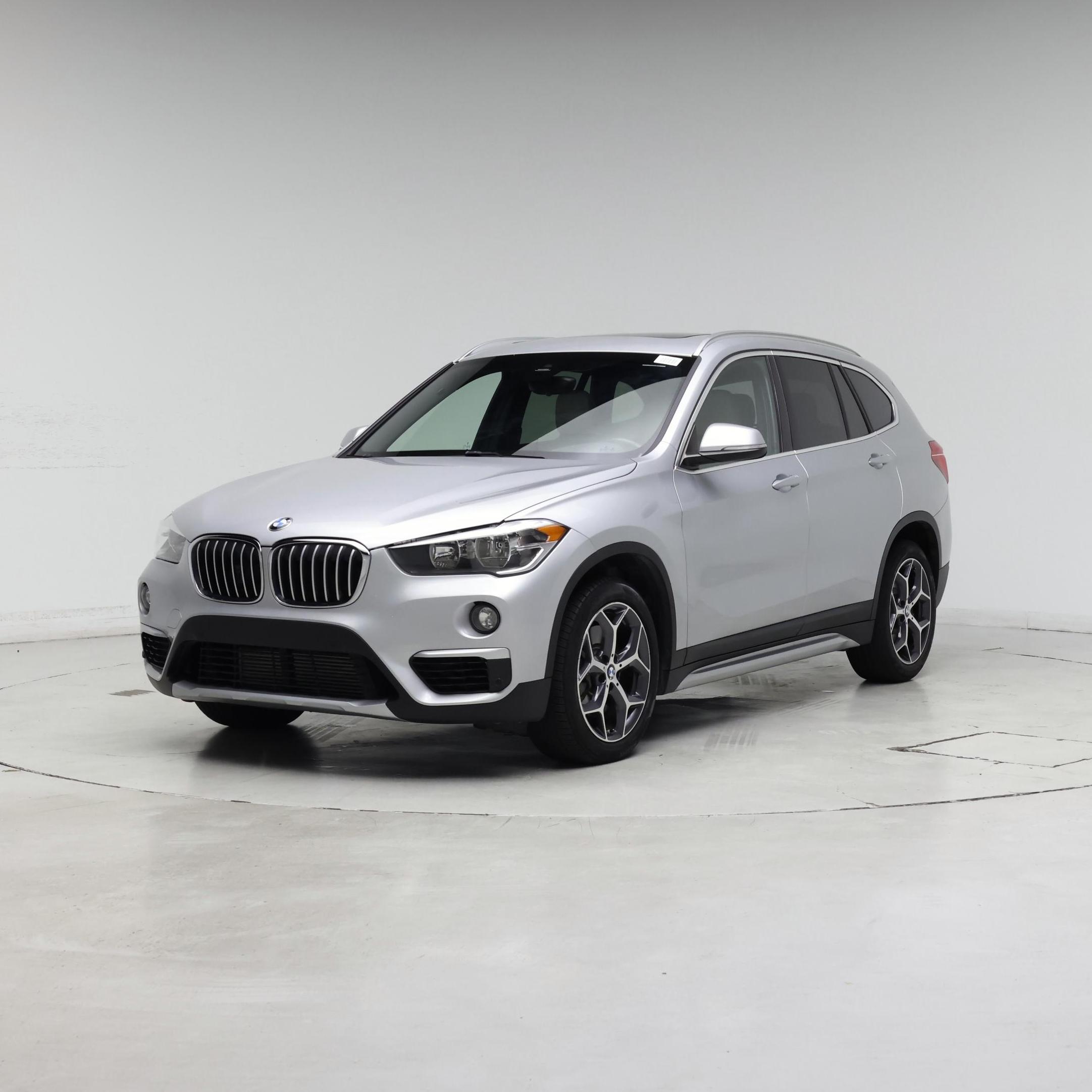 Thumbnail: 2019 BMW X1 - 4