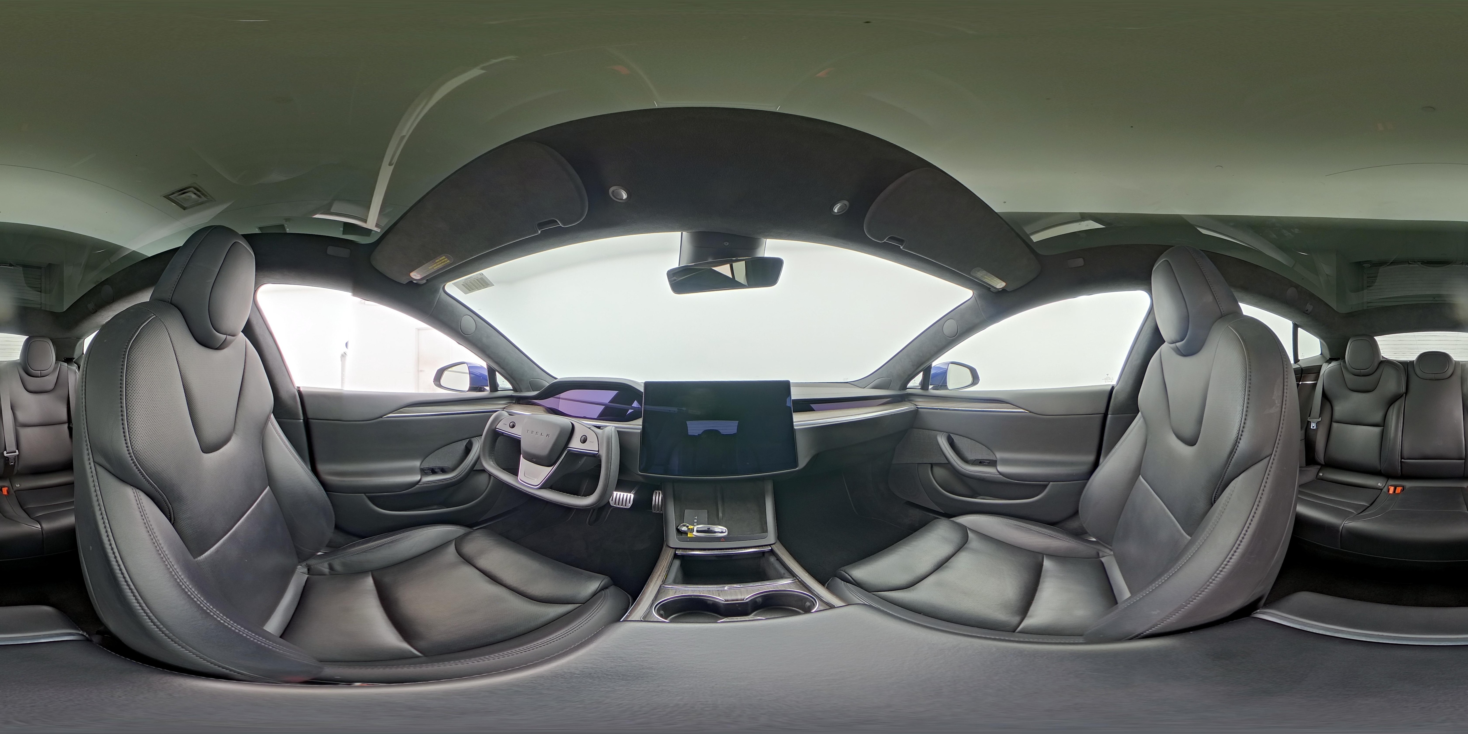 2022 Tesla Model S - Photo 24