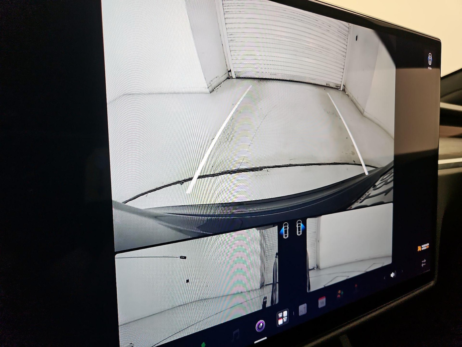 2022 Tesla Model S - Photo 15