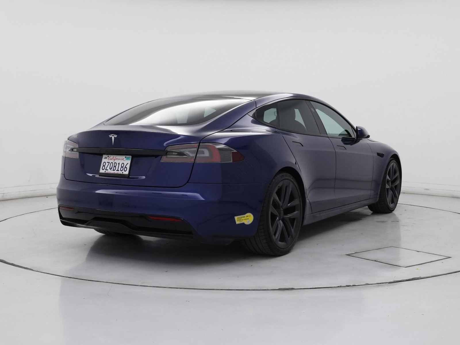 2022 Tesla Model S - Photo 9