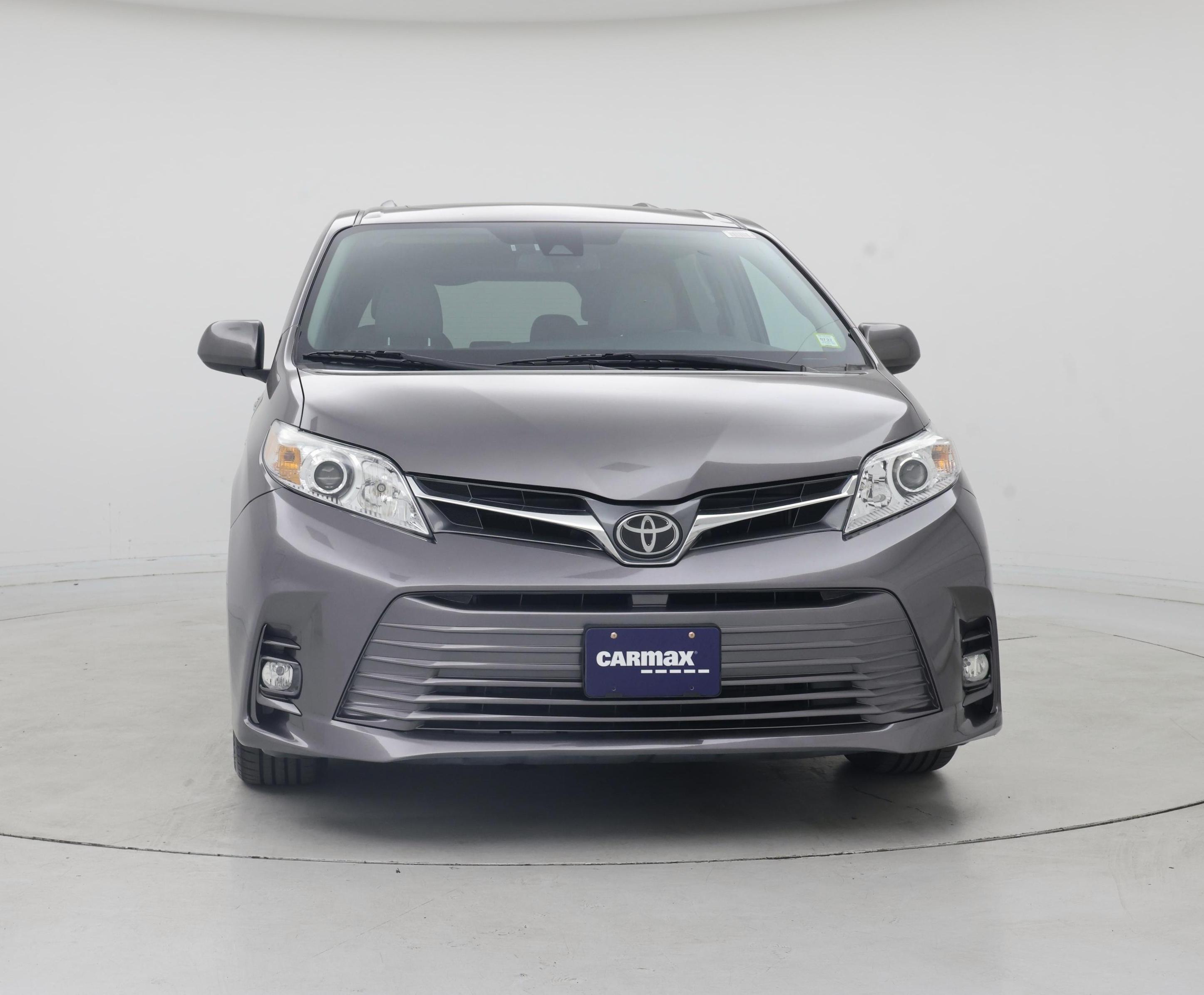 Thumbnail: 2018 Toyota Sienna - 5