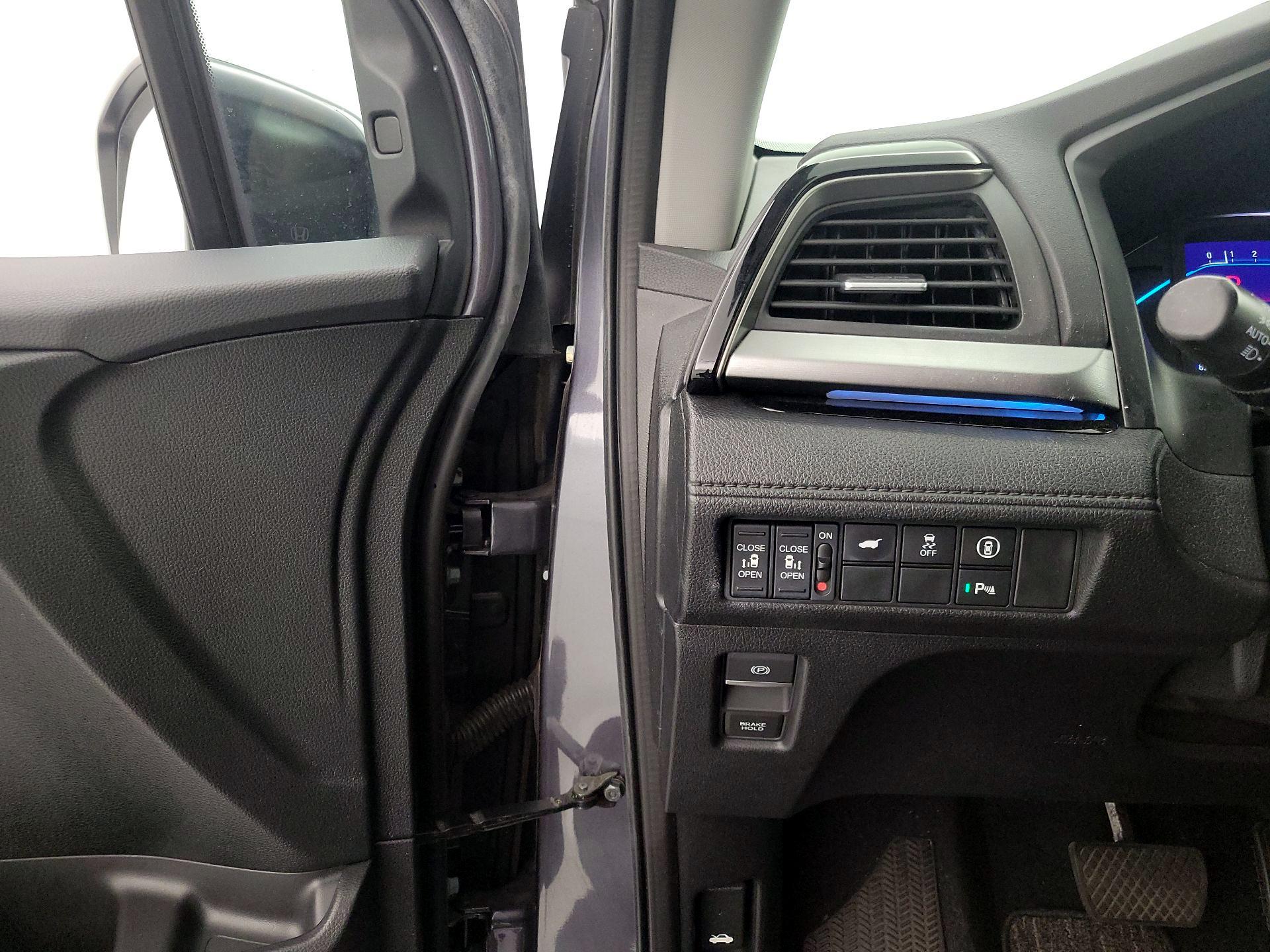Thumbnail: 2021 Honda Odyssey - 13