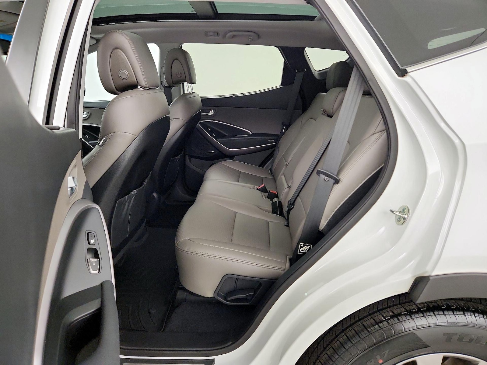 2015 Hyundai Santa Fe Sport - Photo 22