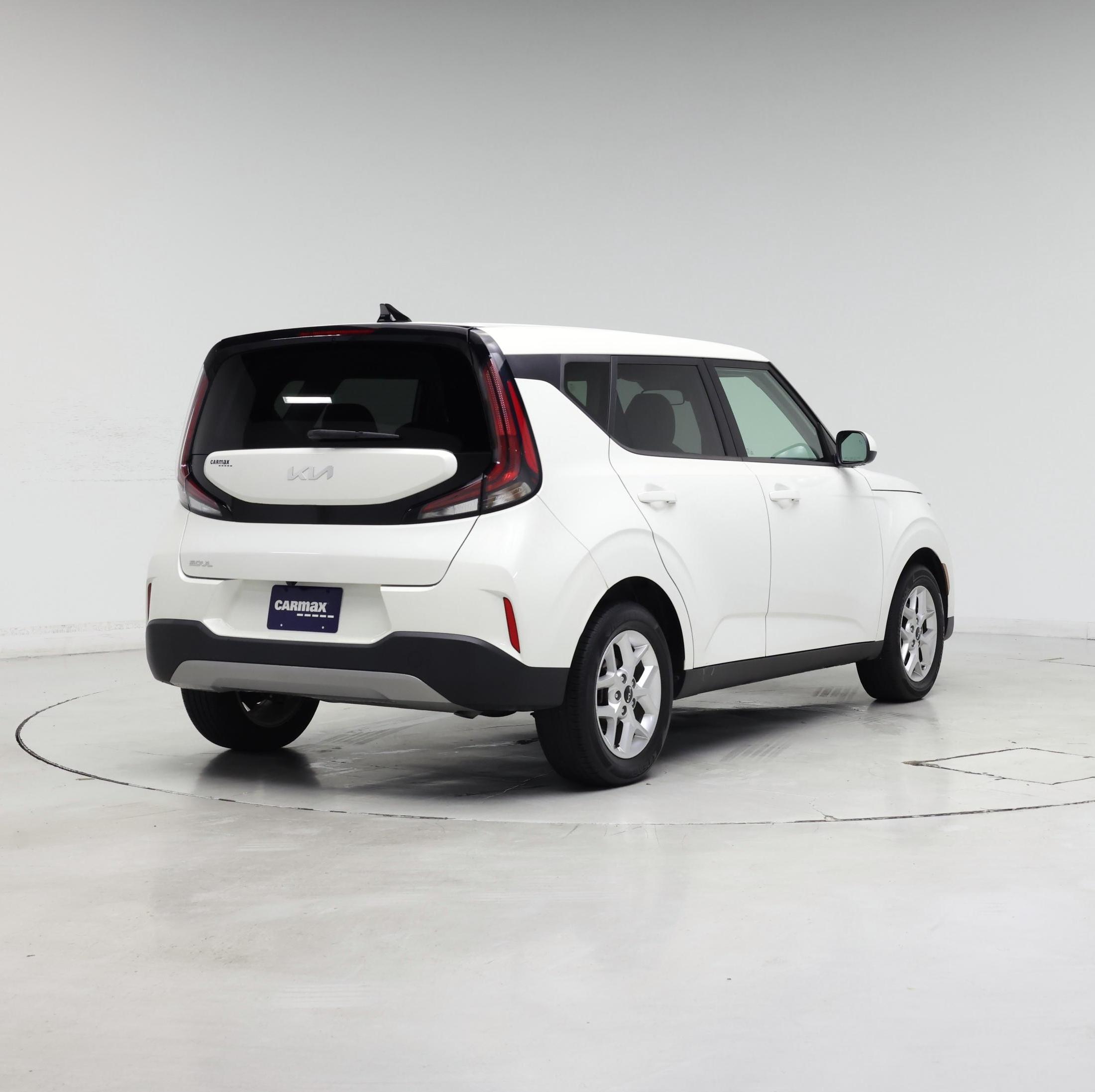 Thumbnail: 2023 Kia Soul - 8