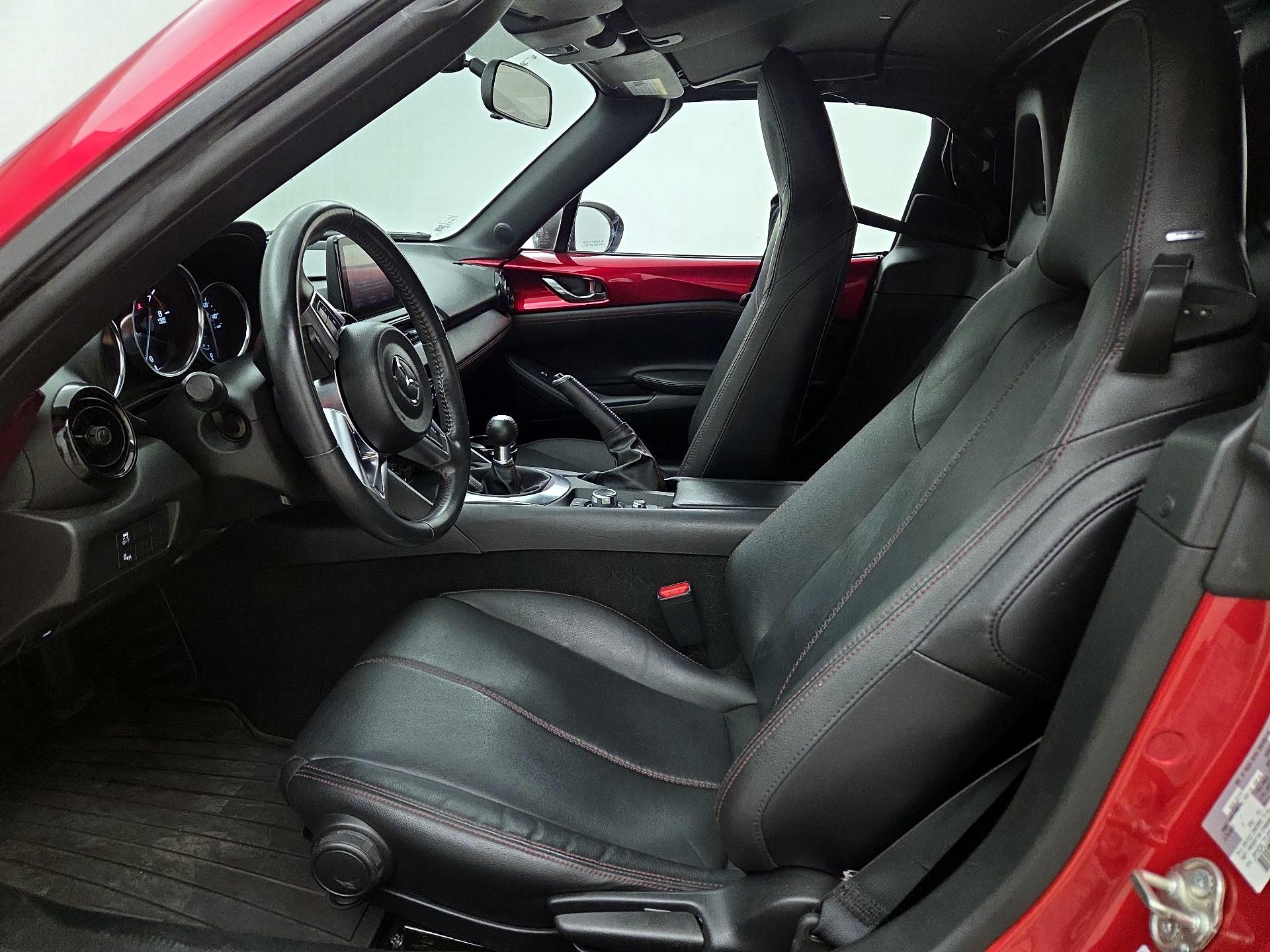 Thumbnail: 2018 Mazda MX-5 Miata - 11
