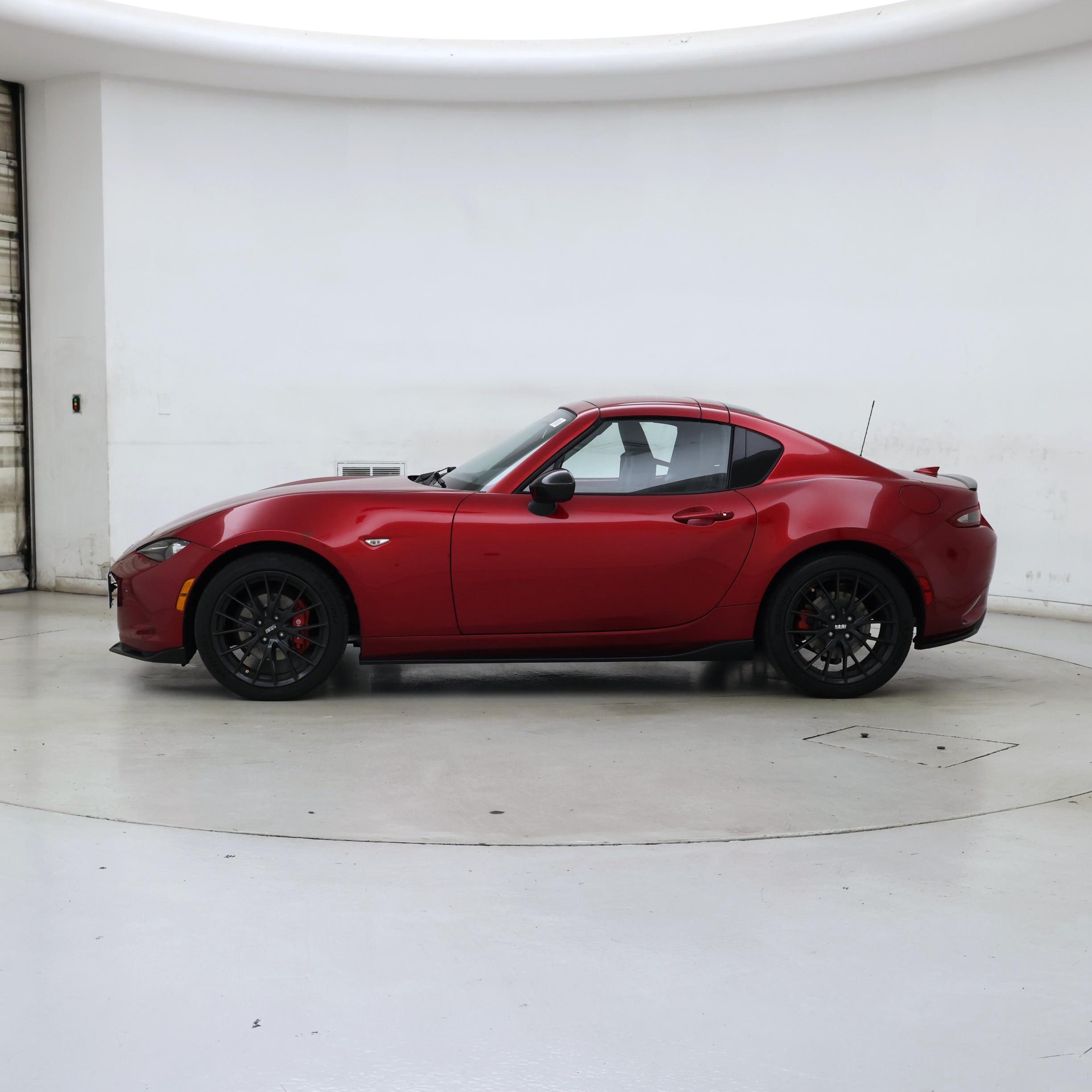 Thumbnail: 2018 Mazda MX-5 Miata - 3
