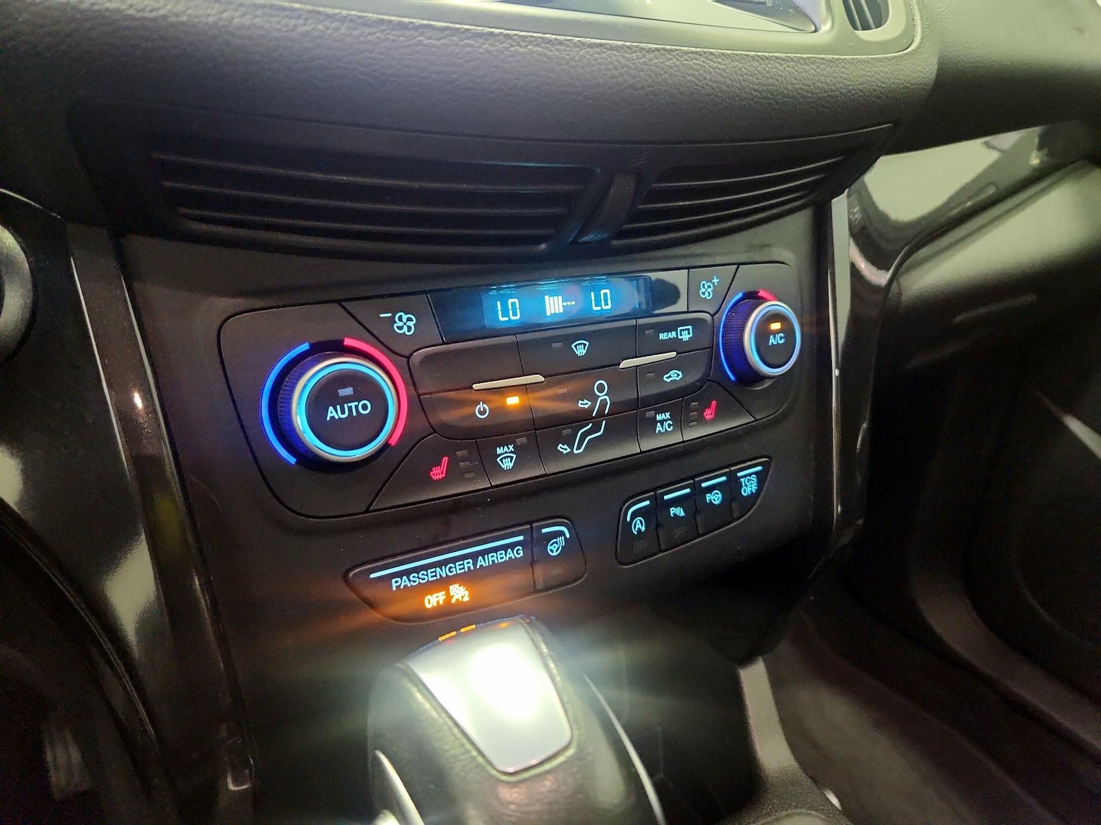 2018 Ford Escape Titanium - Photo 17