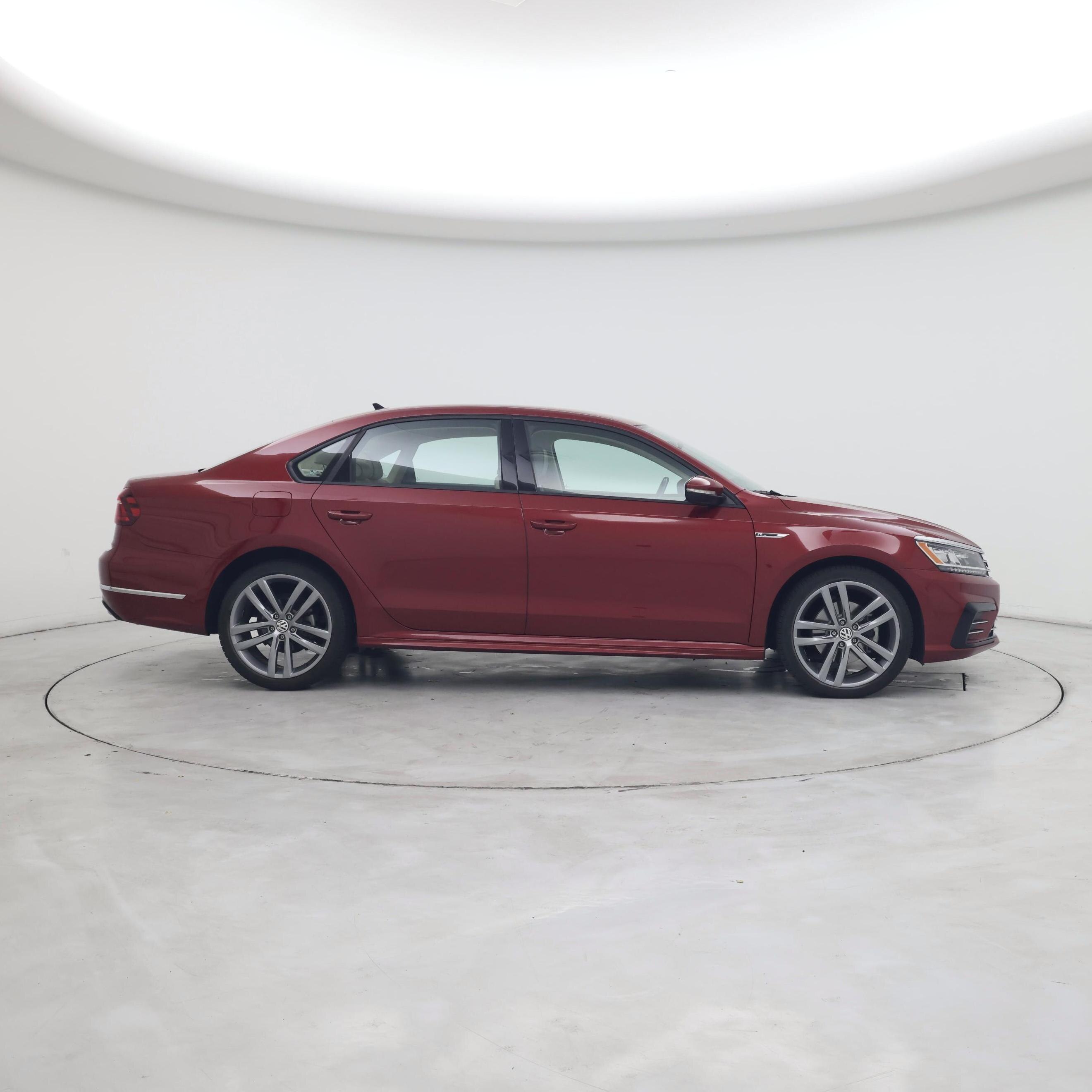 Thumbnail: 2018 Volkswagen Passat - 7