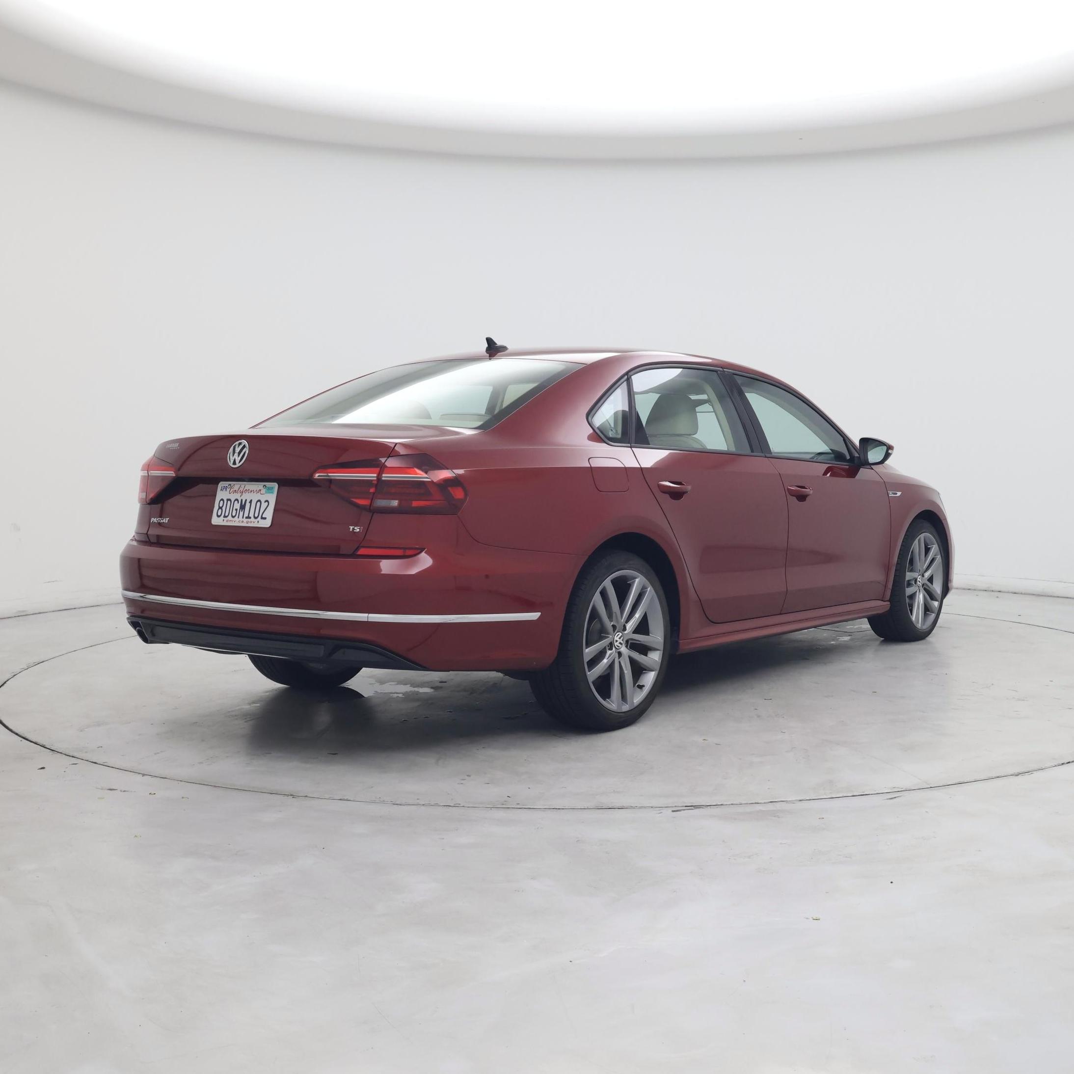 Thumbnail: 2018 Volkswagen Passat - 8