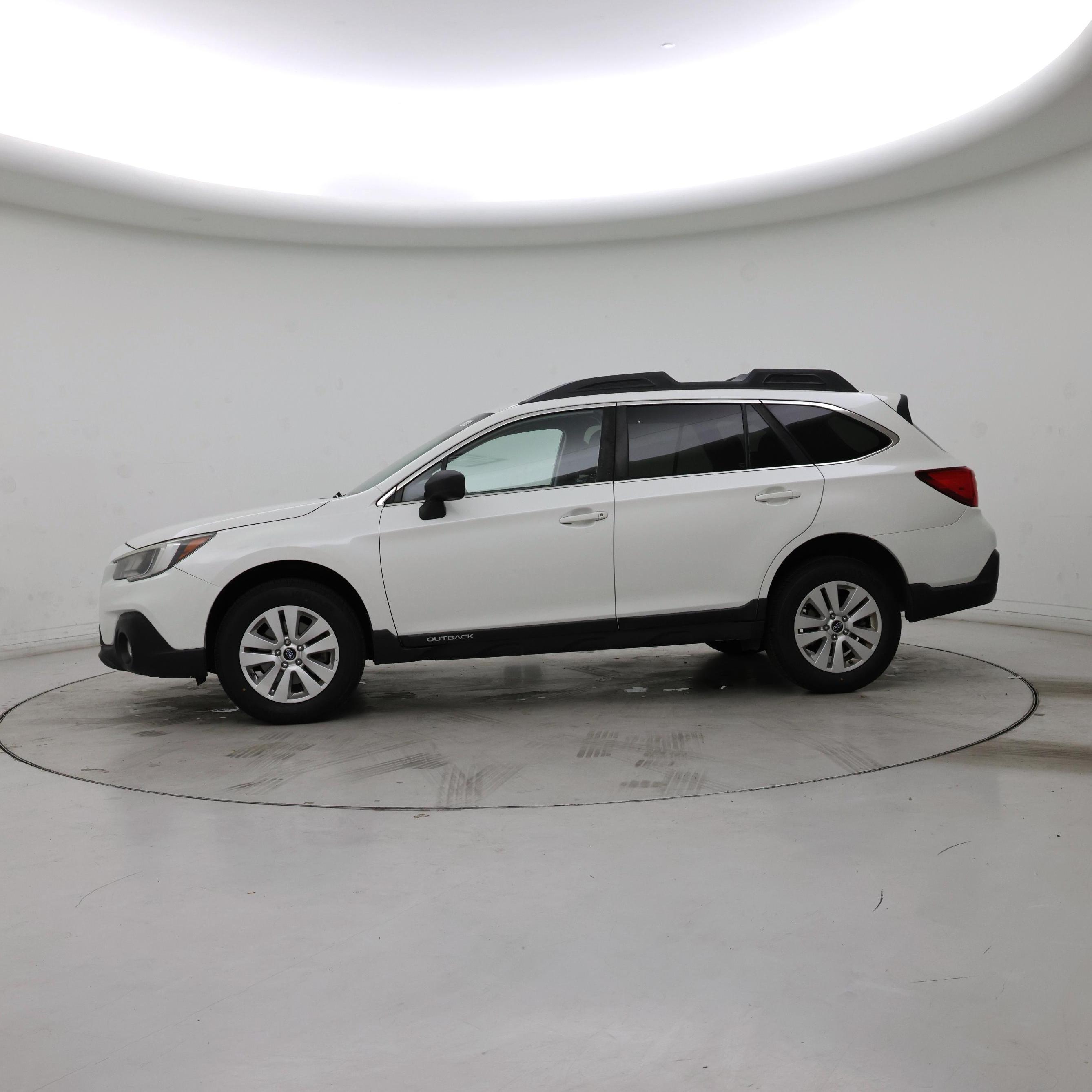 Thumbnail: 2019 Subaru Outback - 3