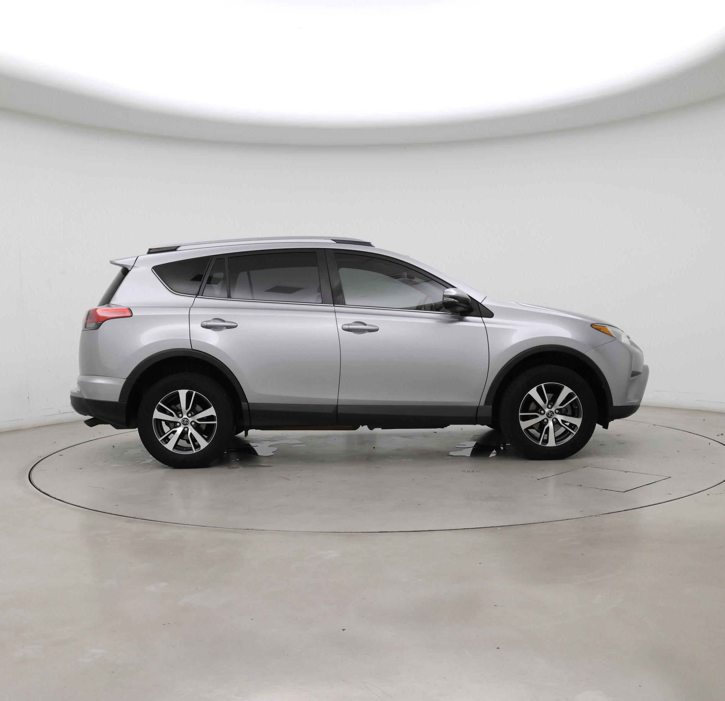 Thumbnail: 2018 Toyota RAV4 - 7