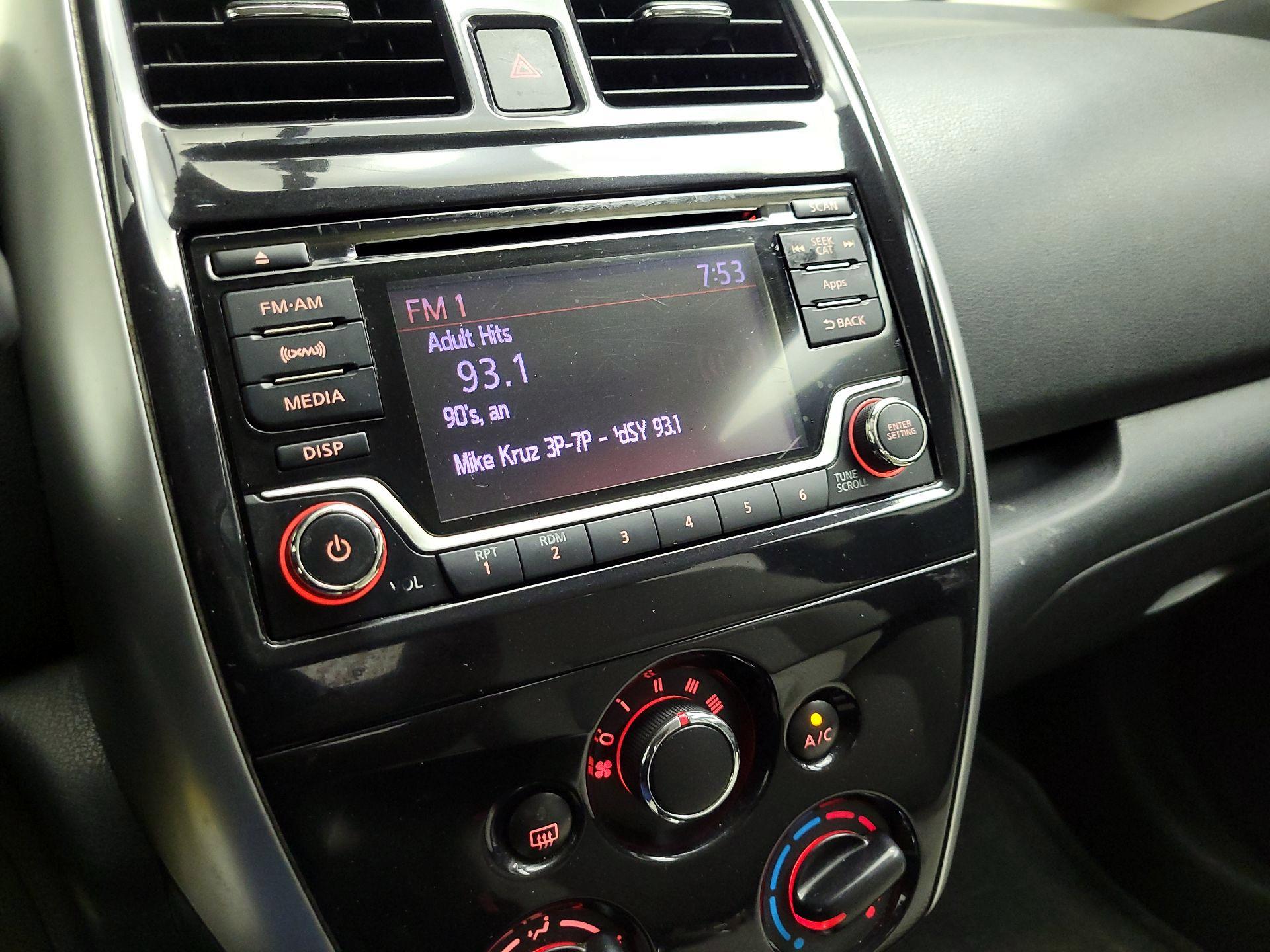 Thumbnail: 2017 Nissan Versa Note - 15