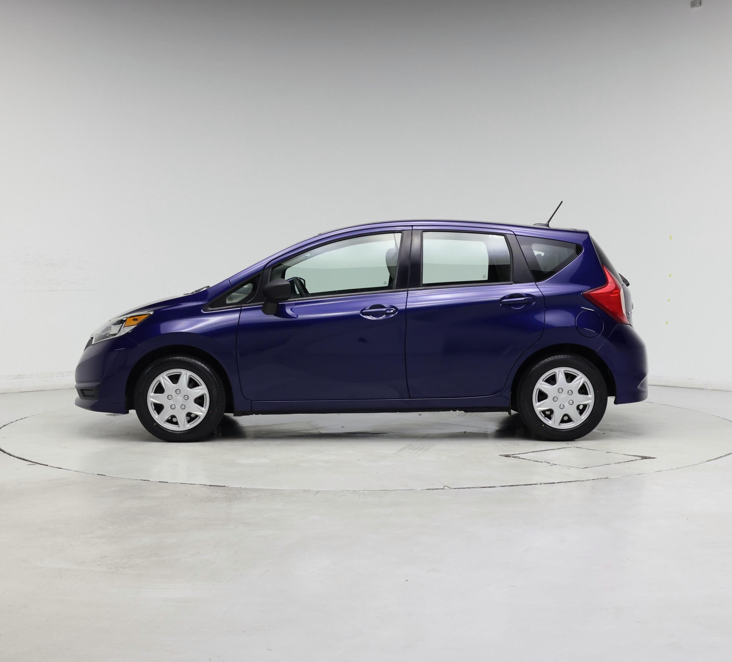 Thumbnail: 2017 Nissan Versa Note - 3