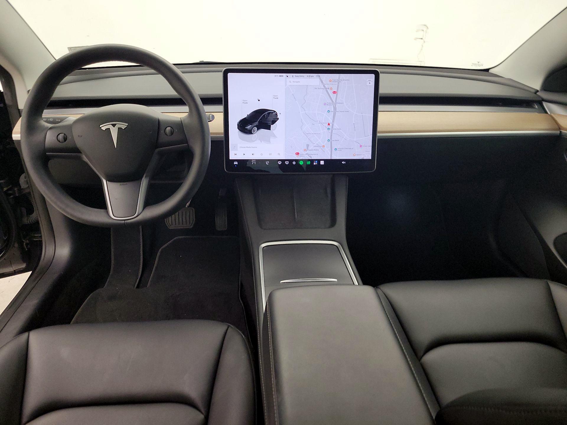 Thumbnail: 2023 Tesla Model 3 - 9