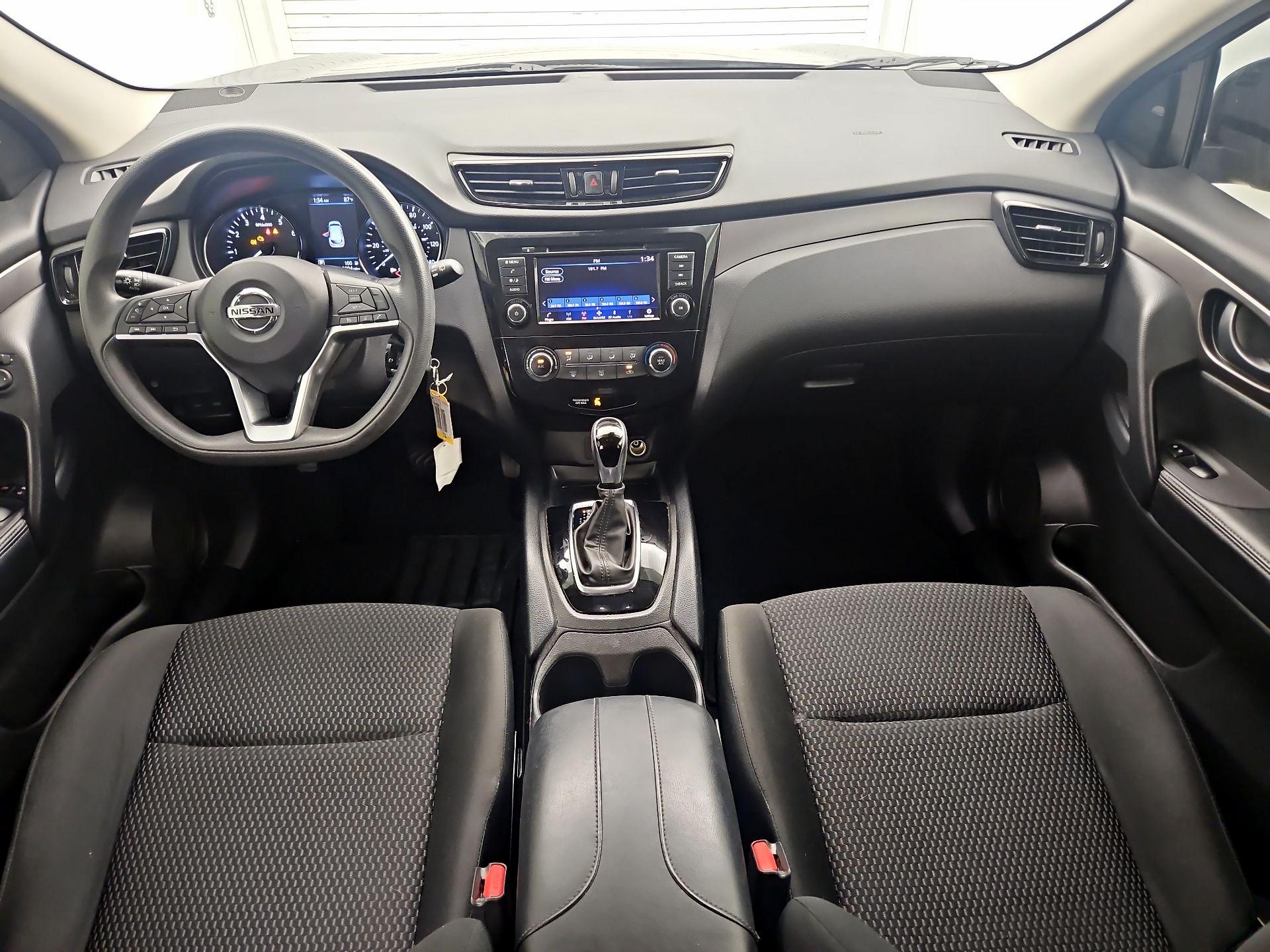 Thumbnail: 2022 Nissan Rogue Sport - 9