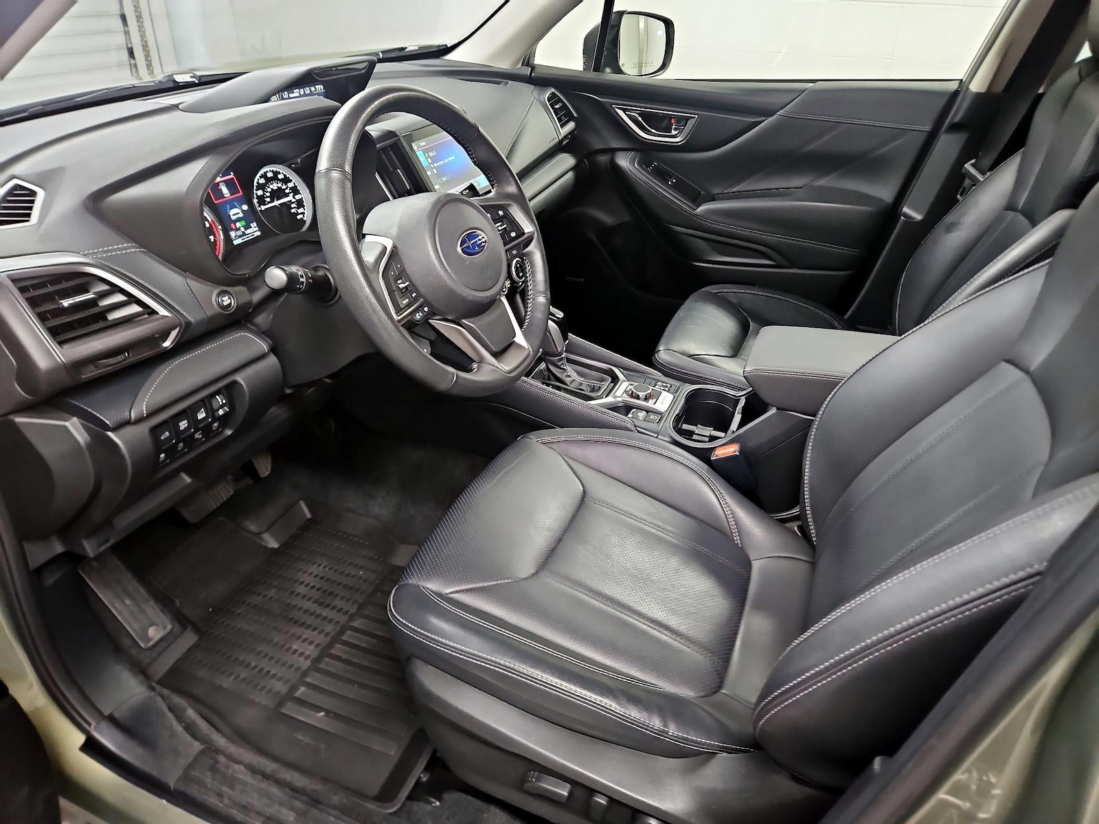 2020 Subaru Forester Touring - Photo 12