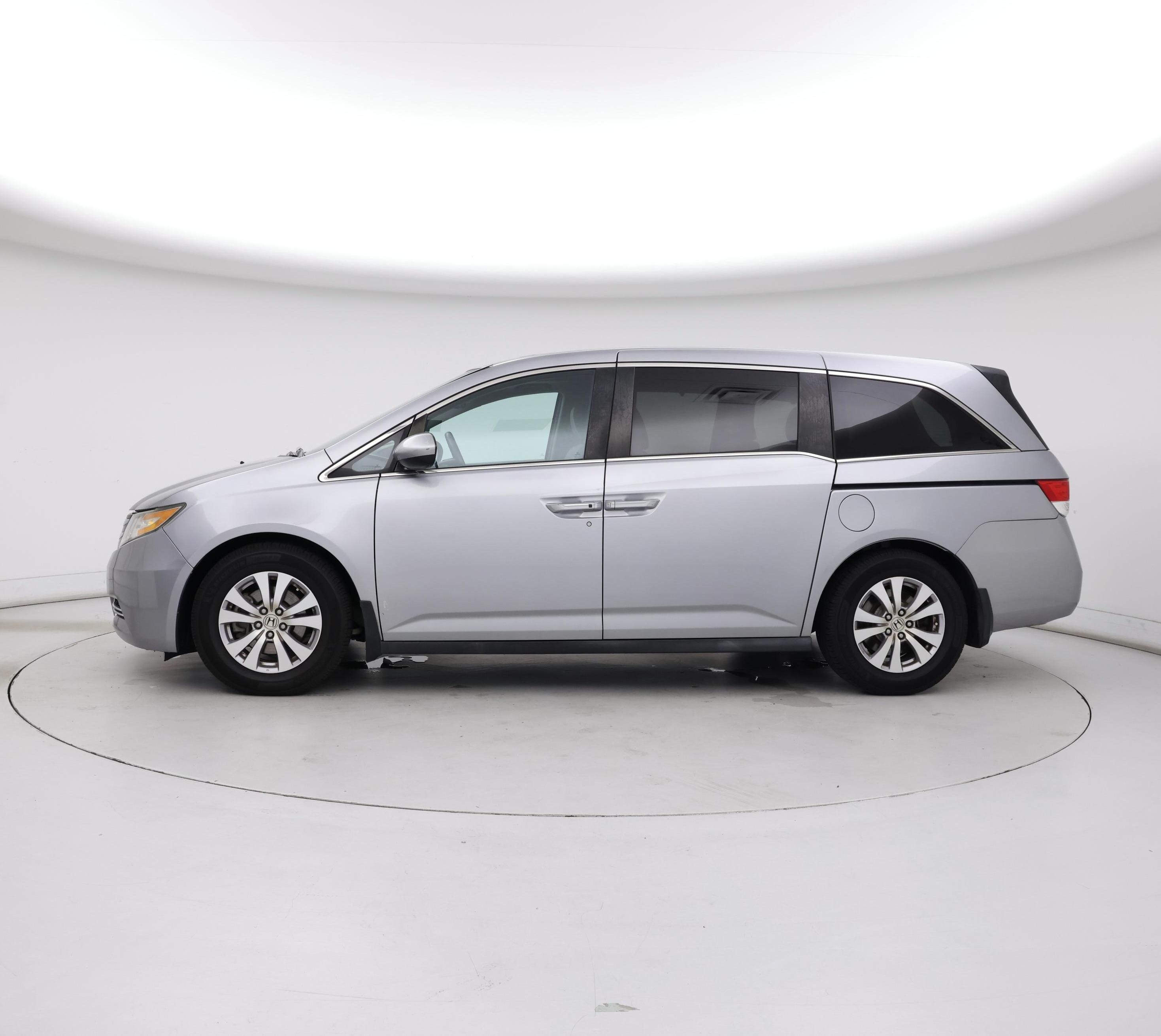 Thumbnail: 2016 Honda Odyssey - 3