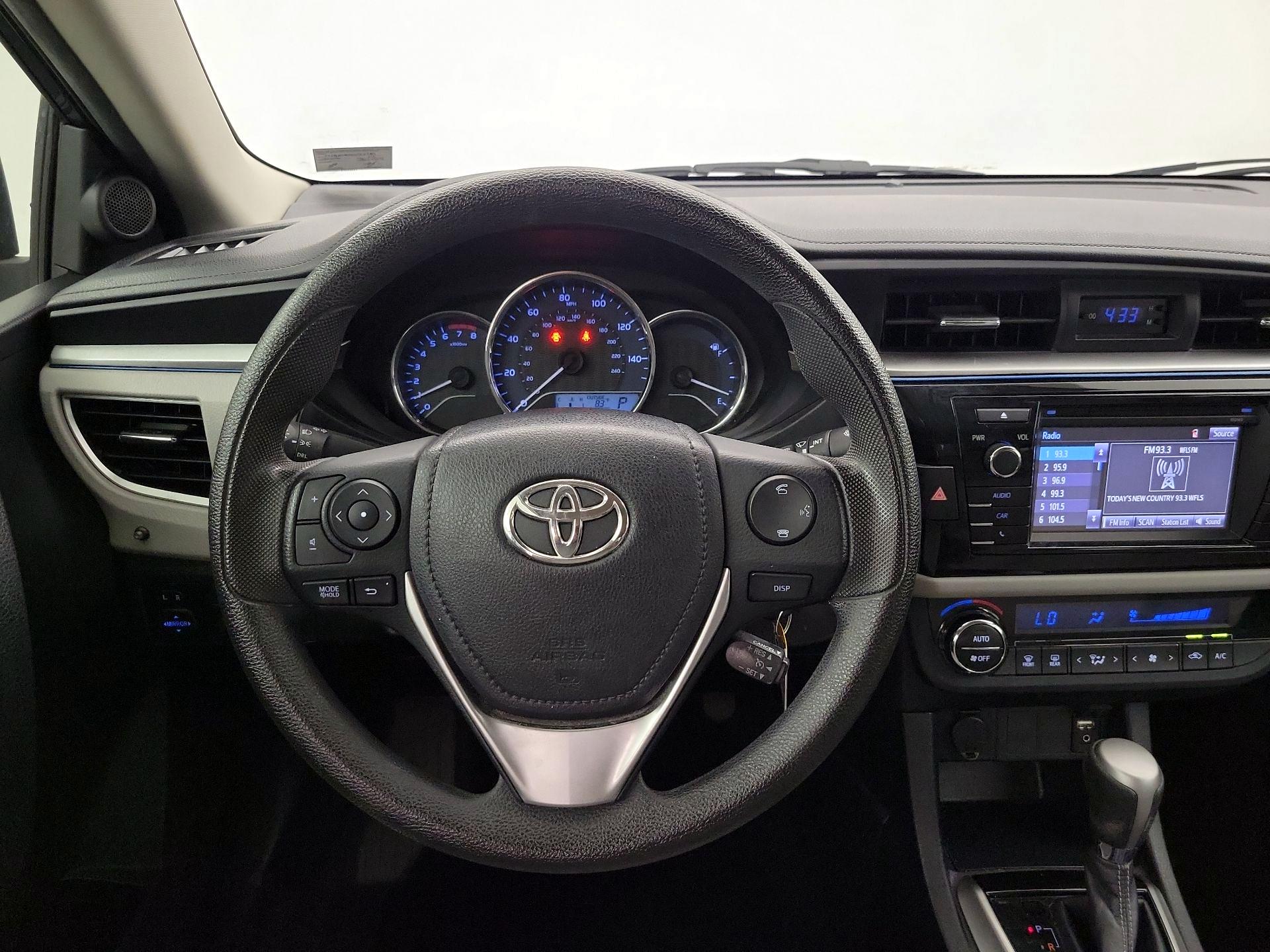 Thumbnail: 2014 Toyota Corolla - 10