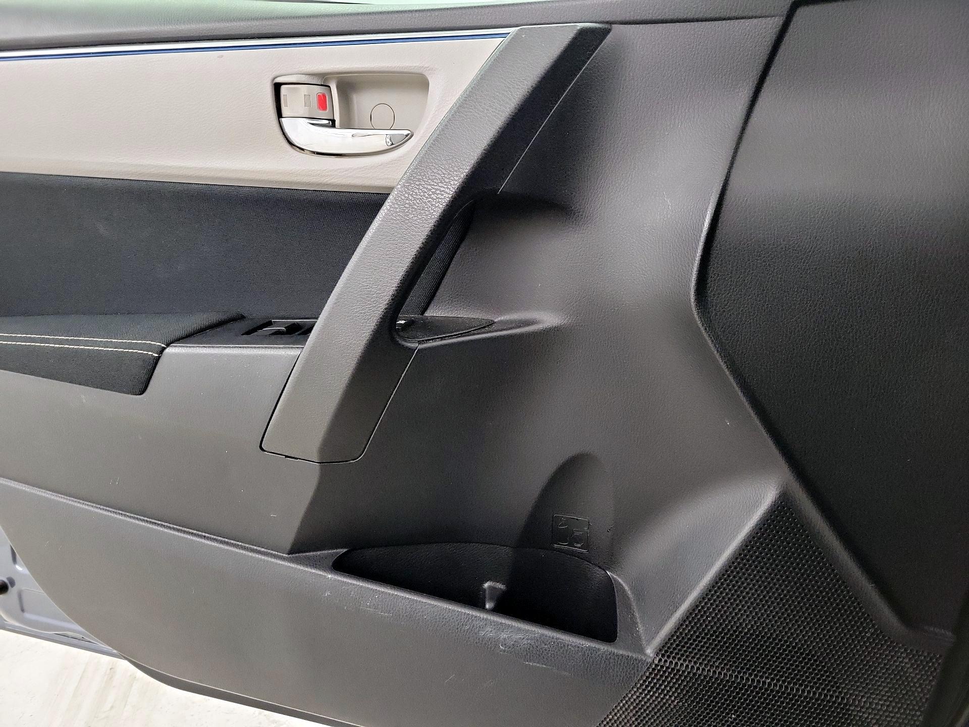 Thumbnail: 2014 Toyota Corolla - 12
