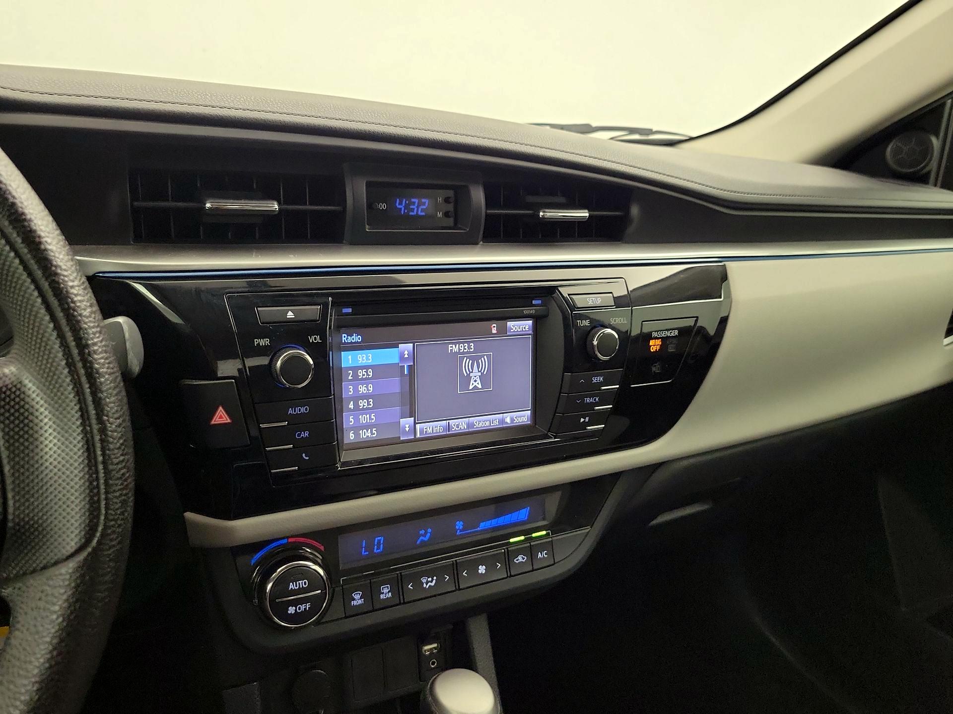 Thumbnail: 2014 Toyota Corolla - 15